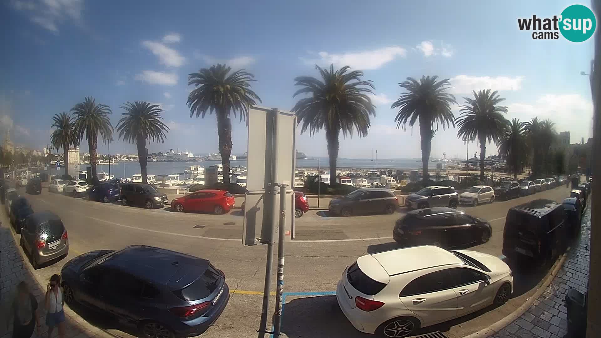 Webcam Split – Seaside Promenade