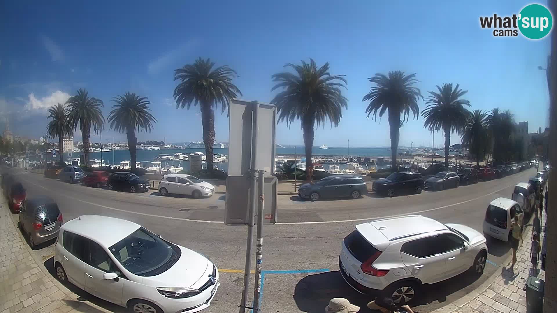 Webcam Split – Seaside Promenade