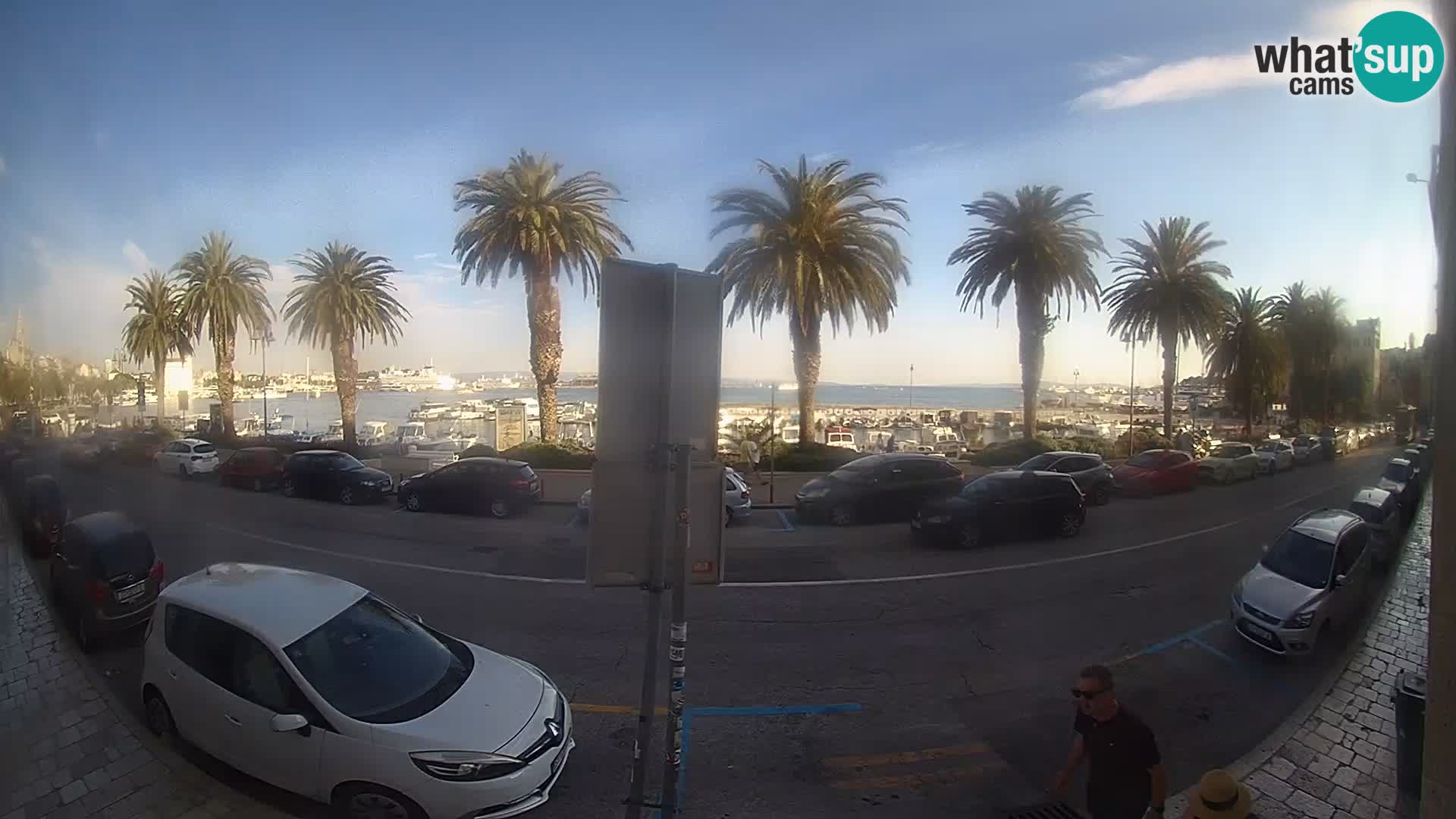 Webcam Split – Seaside Promenade