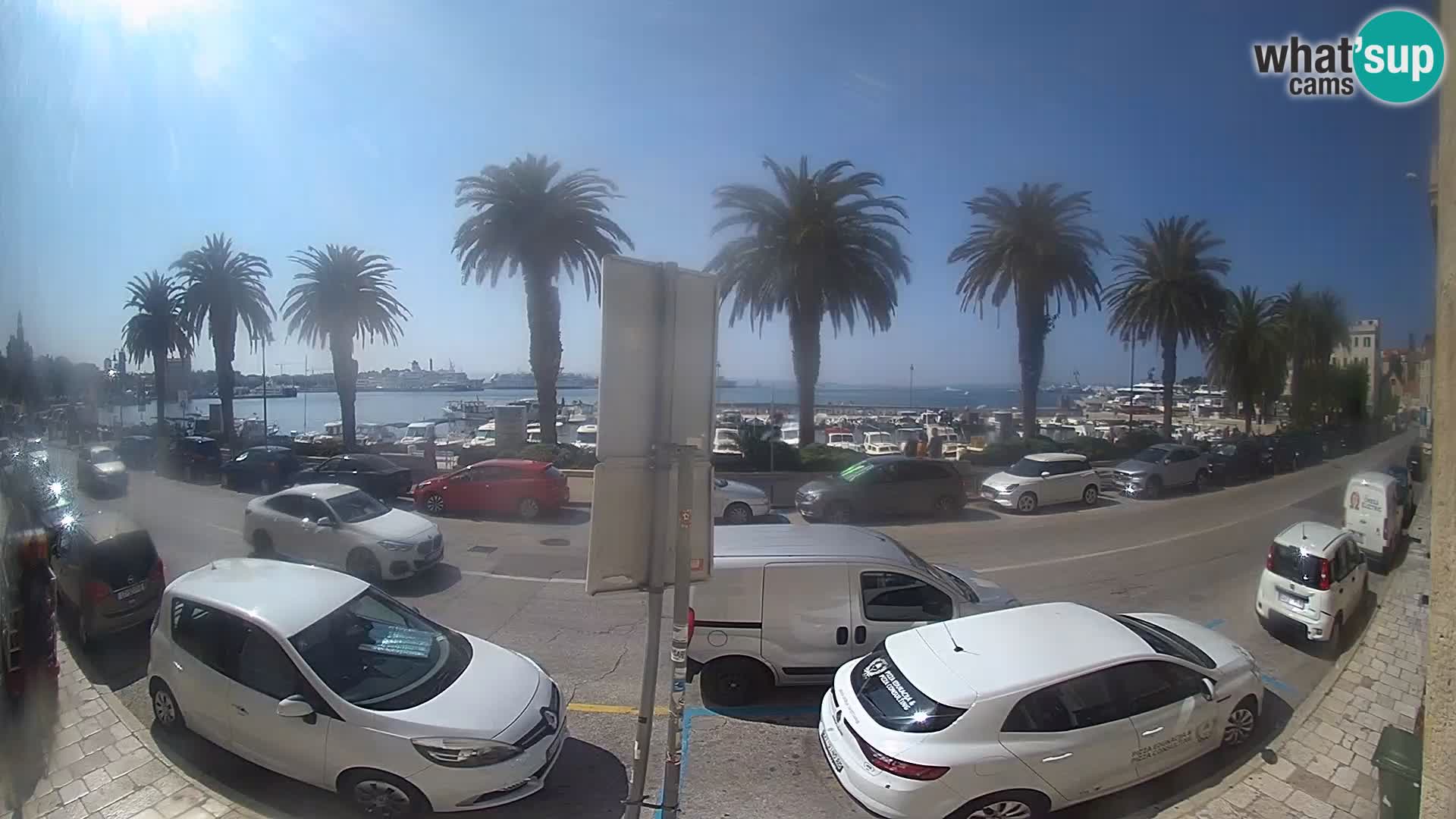 Webcam Split – Seaside Promenade