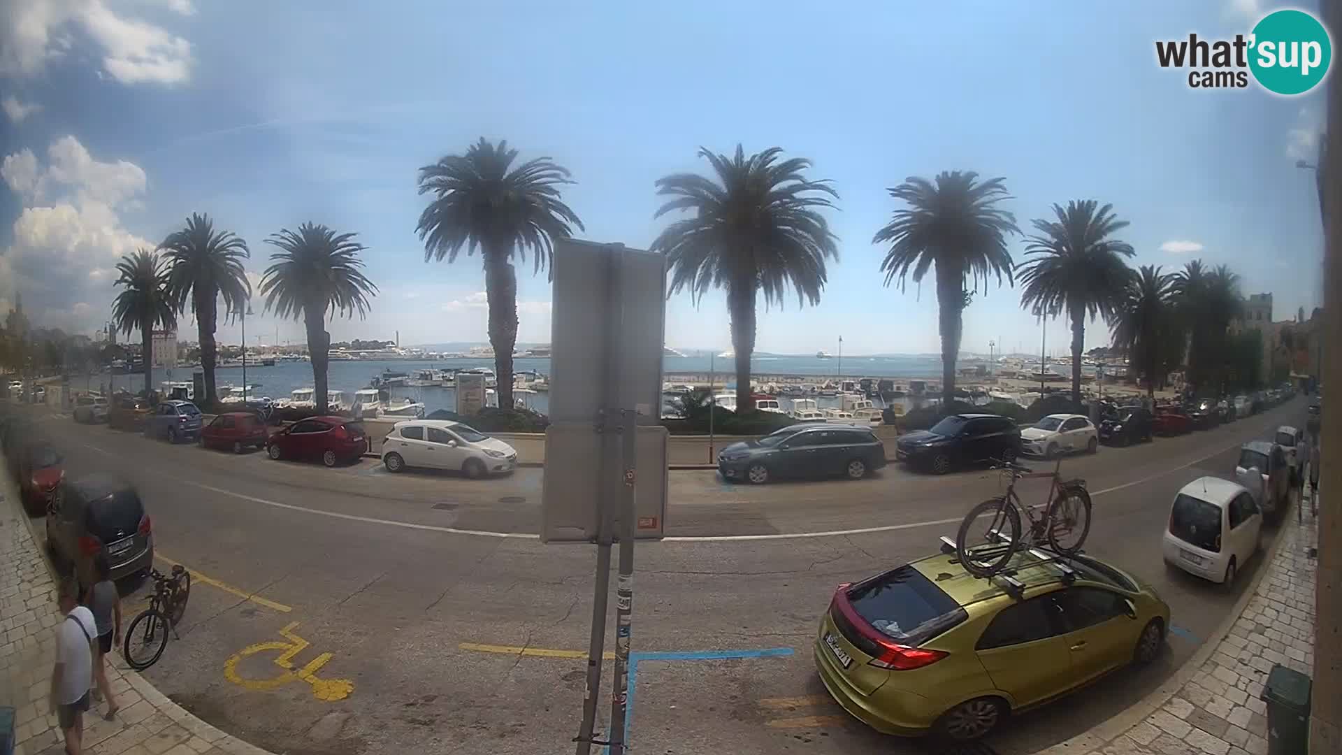 Webcam Split – Seaside Promenade