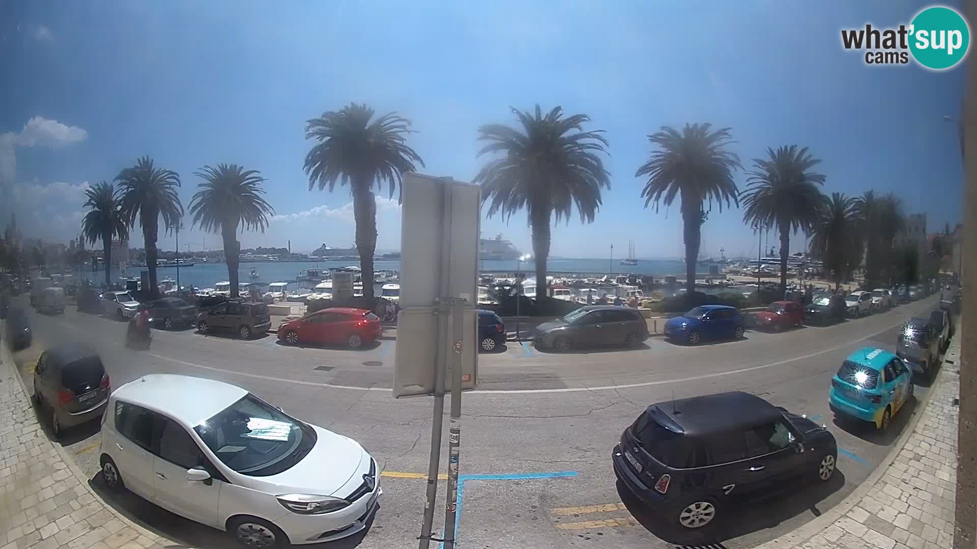 Webcam Split – Seaside Promenade