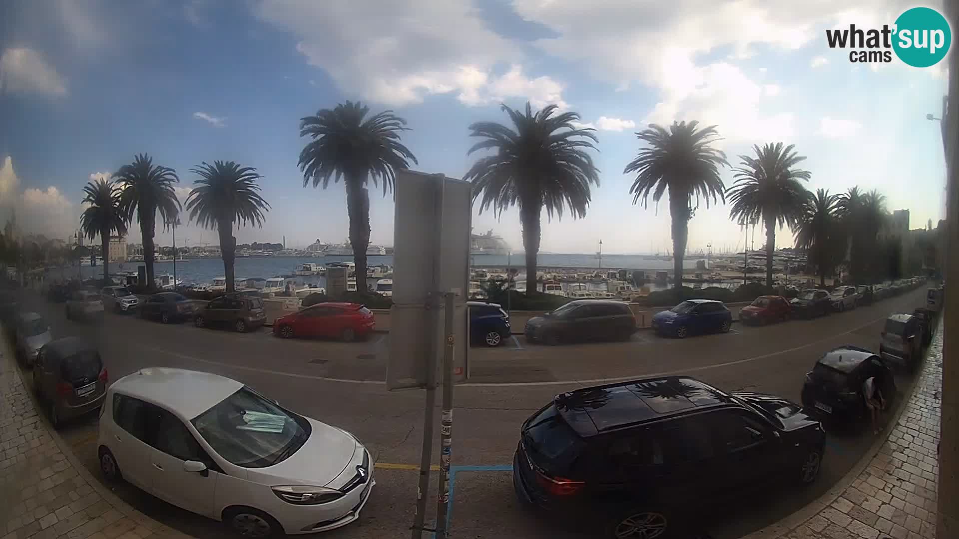 Webcam Split – Seaside Promenade