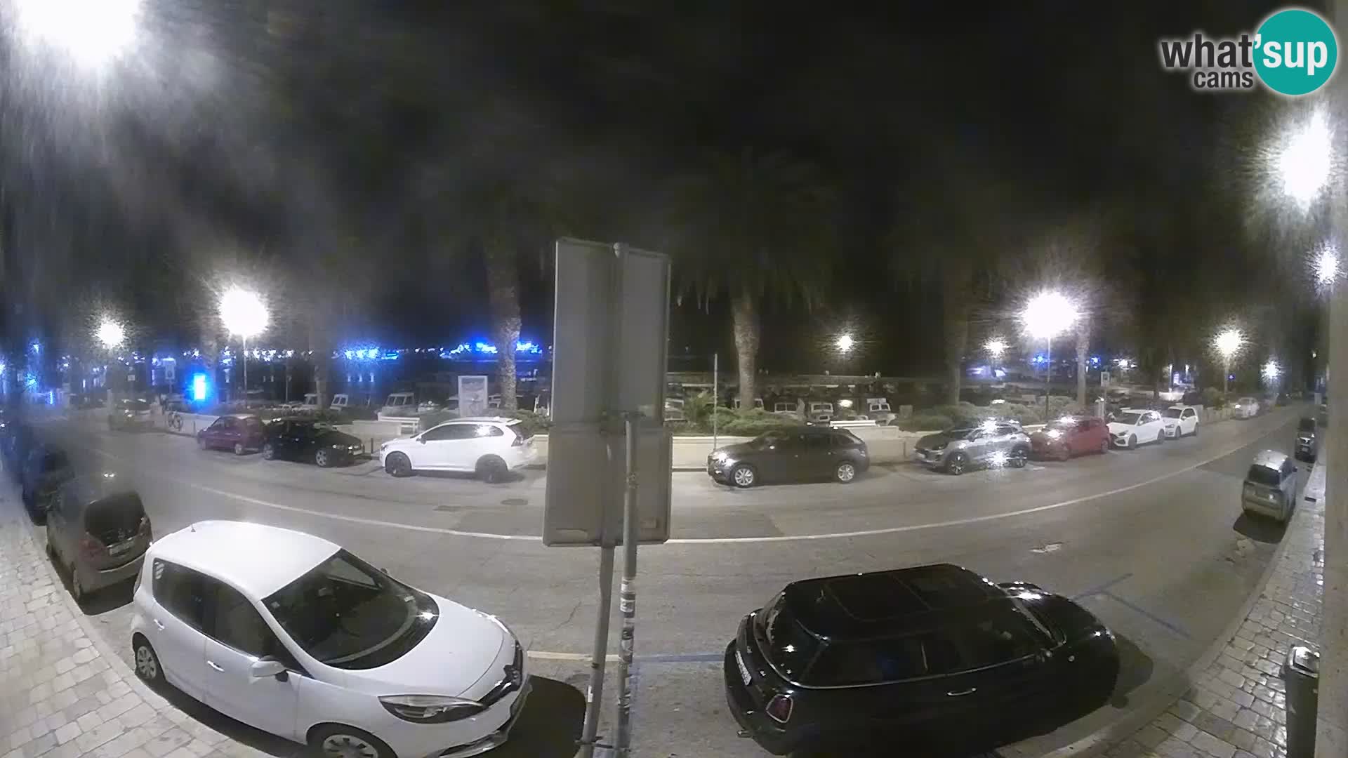 Webcam Split – Seaside Promenade