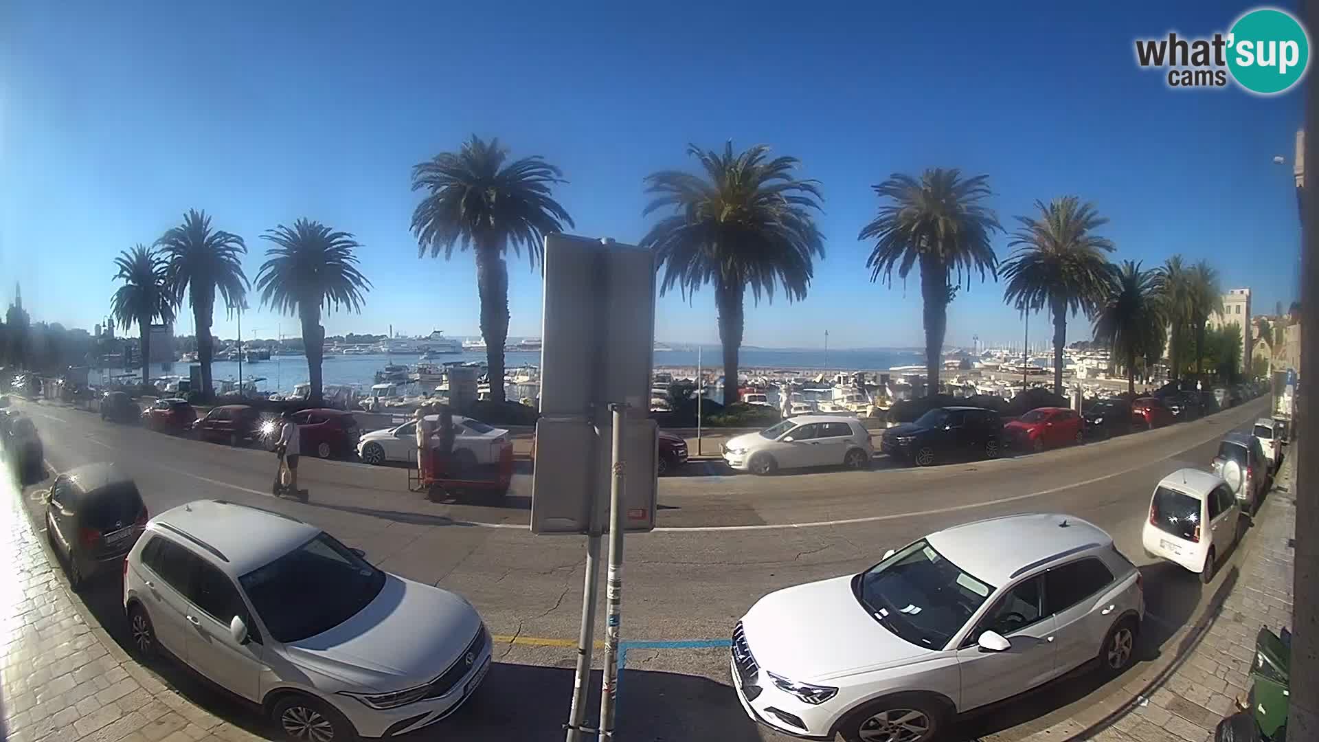 Webcam Split – Seaside Promenade