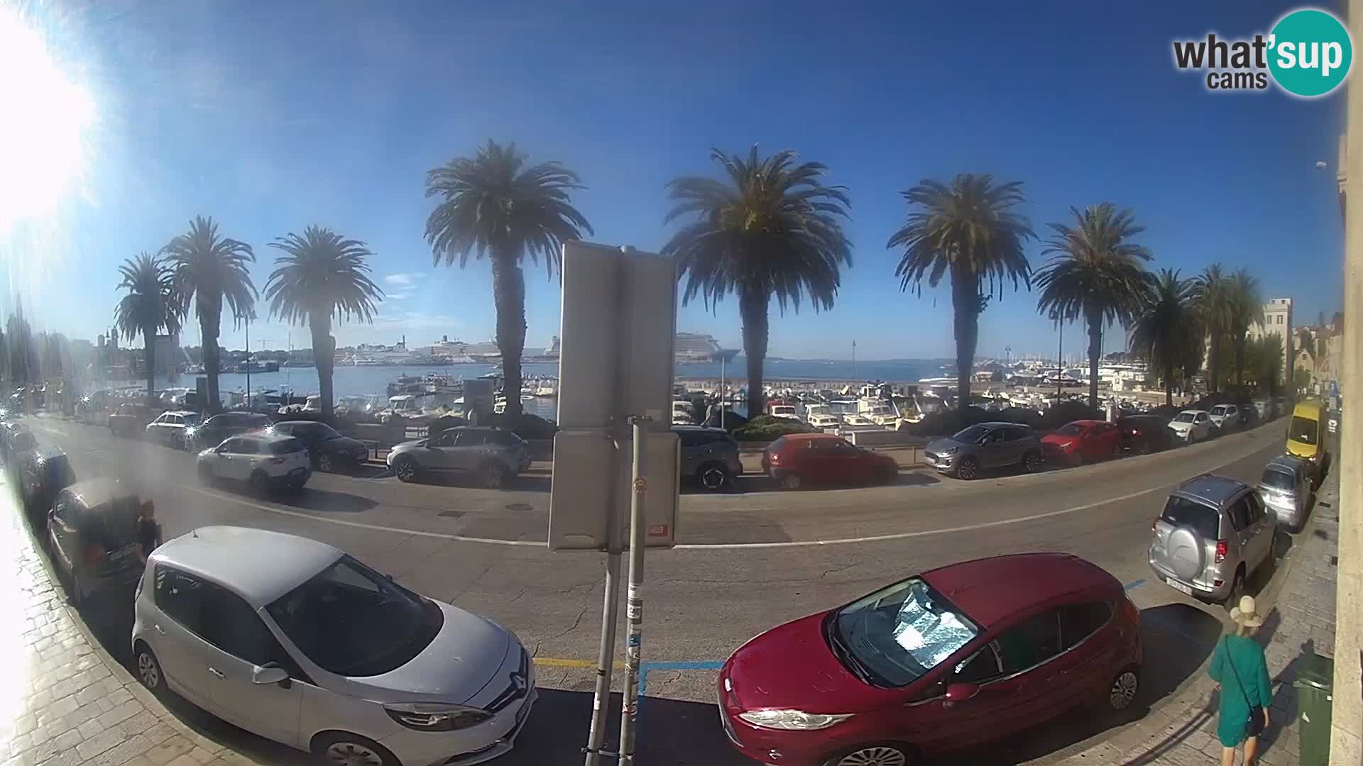 Webcam Split – Seaside Promenade