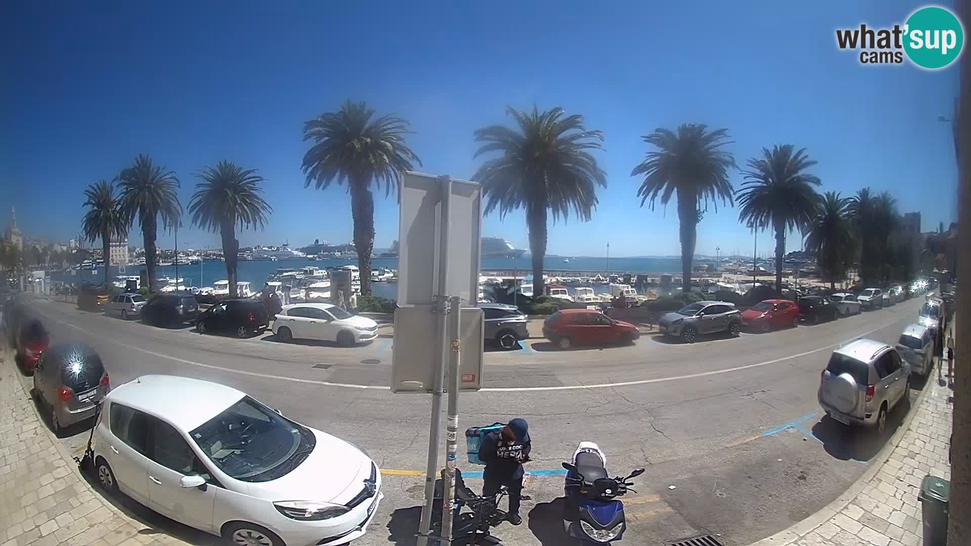 Webcam Split – Seaside Promenade