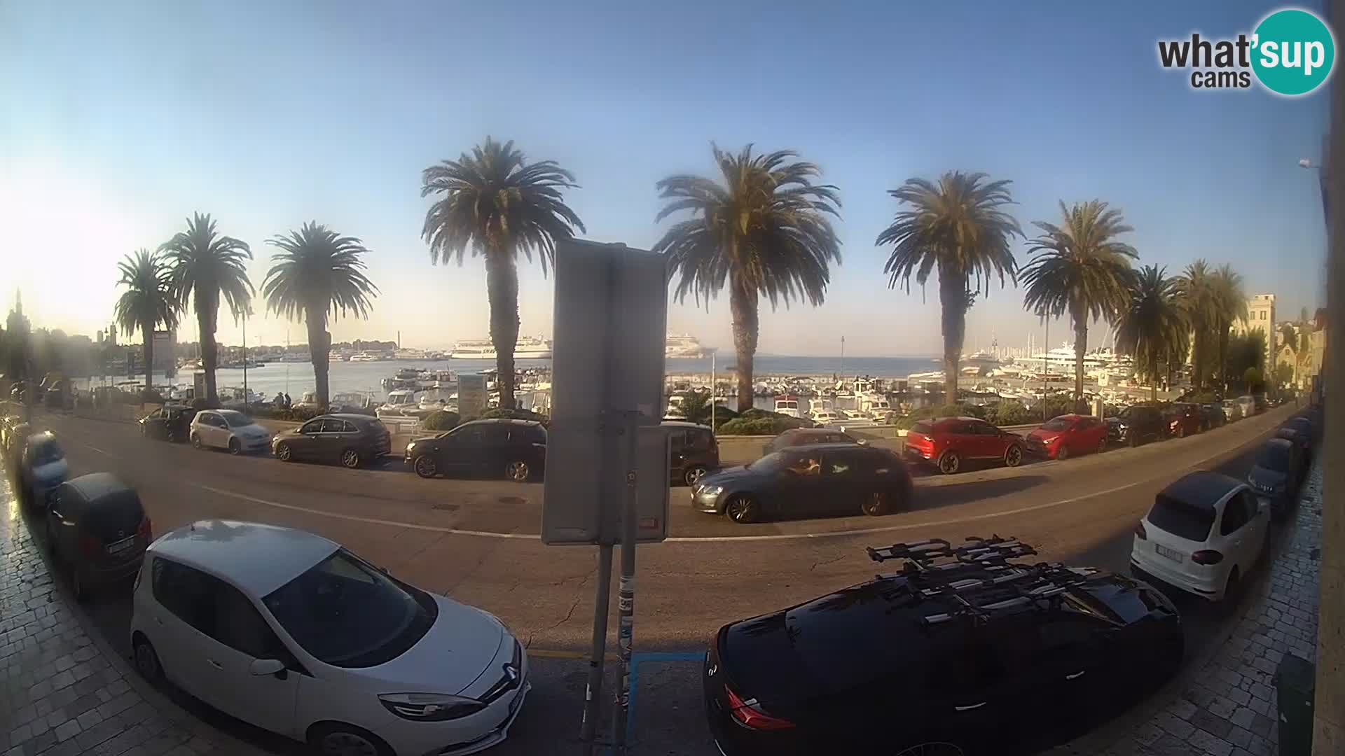 Webcam Split – Seaside Promenade
