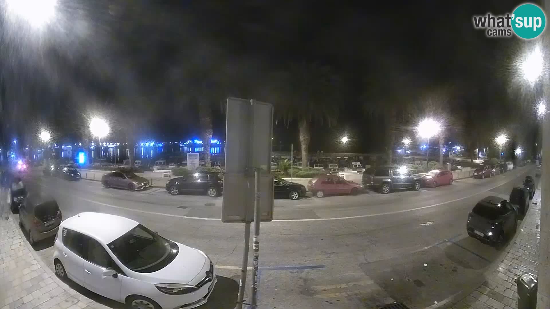 Webcam Split – Seaside Promenade
