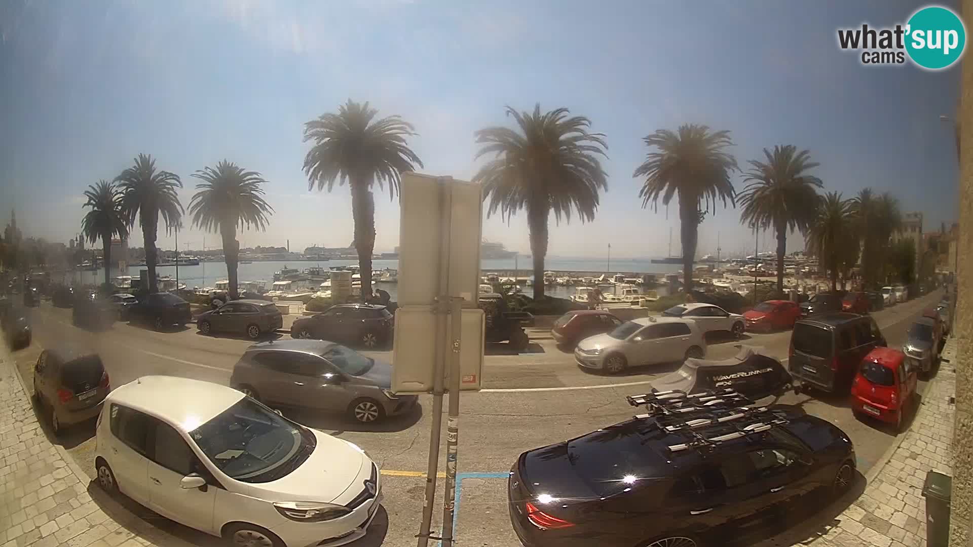 Webcam Split – Seaside Promenade
