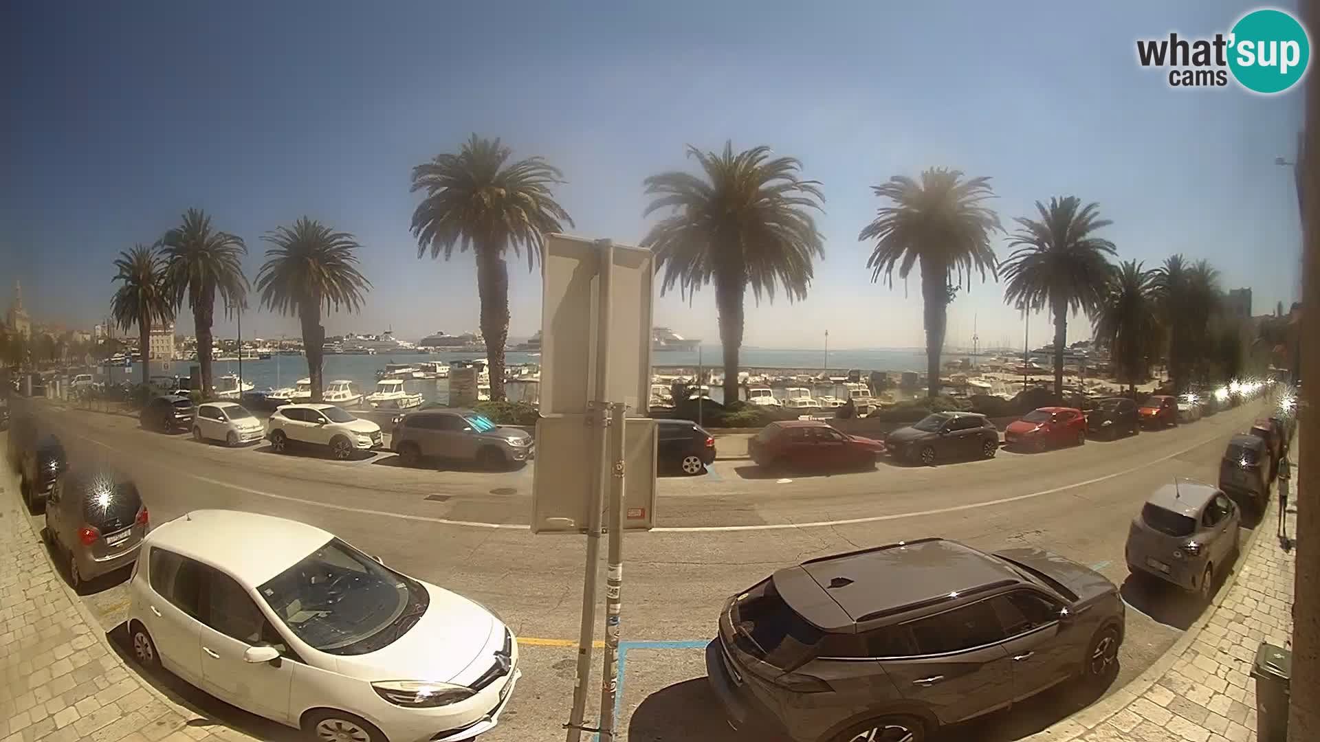 Webcam Split – Seaside Promenade