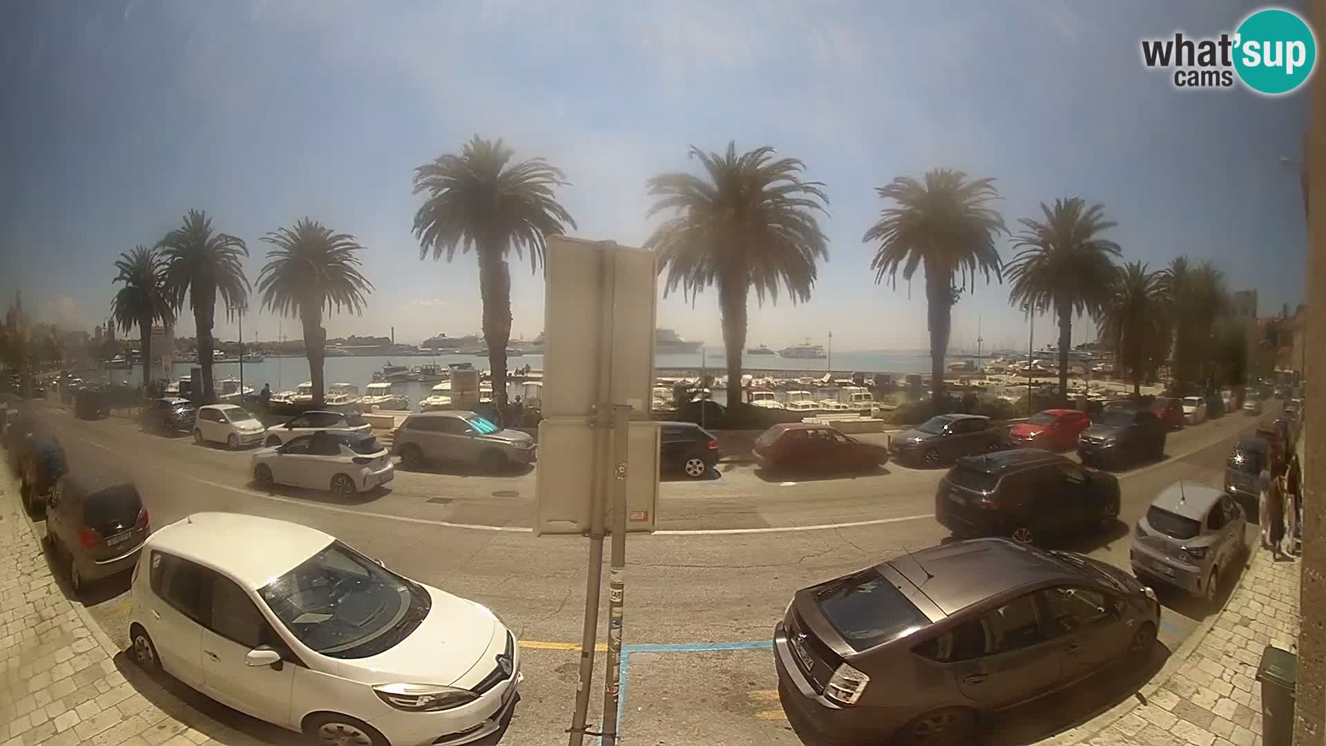 Webcam Split – Seaside Promenade