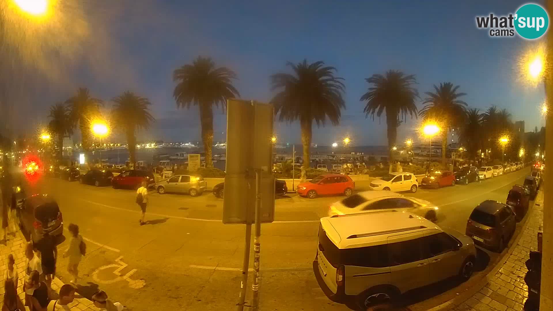 Webcam Split – Seaside Promenade
