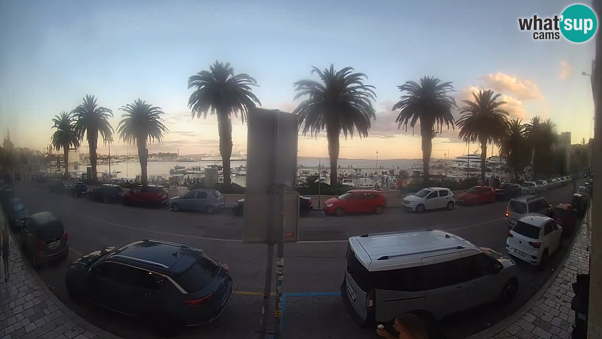 Webcam Split – Seaside Promenade