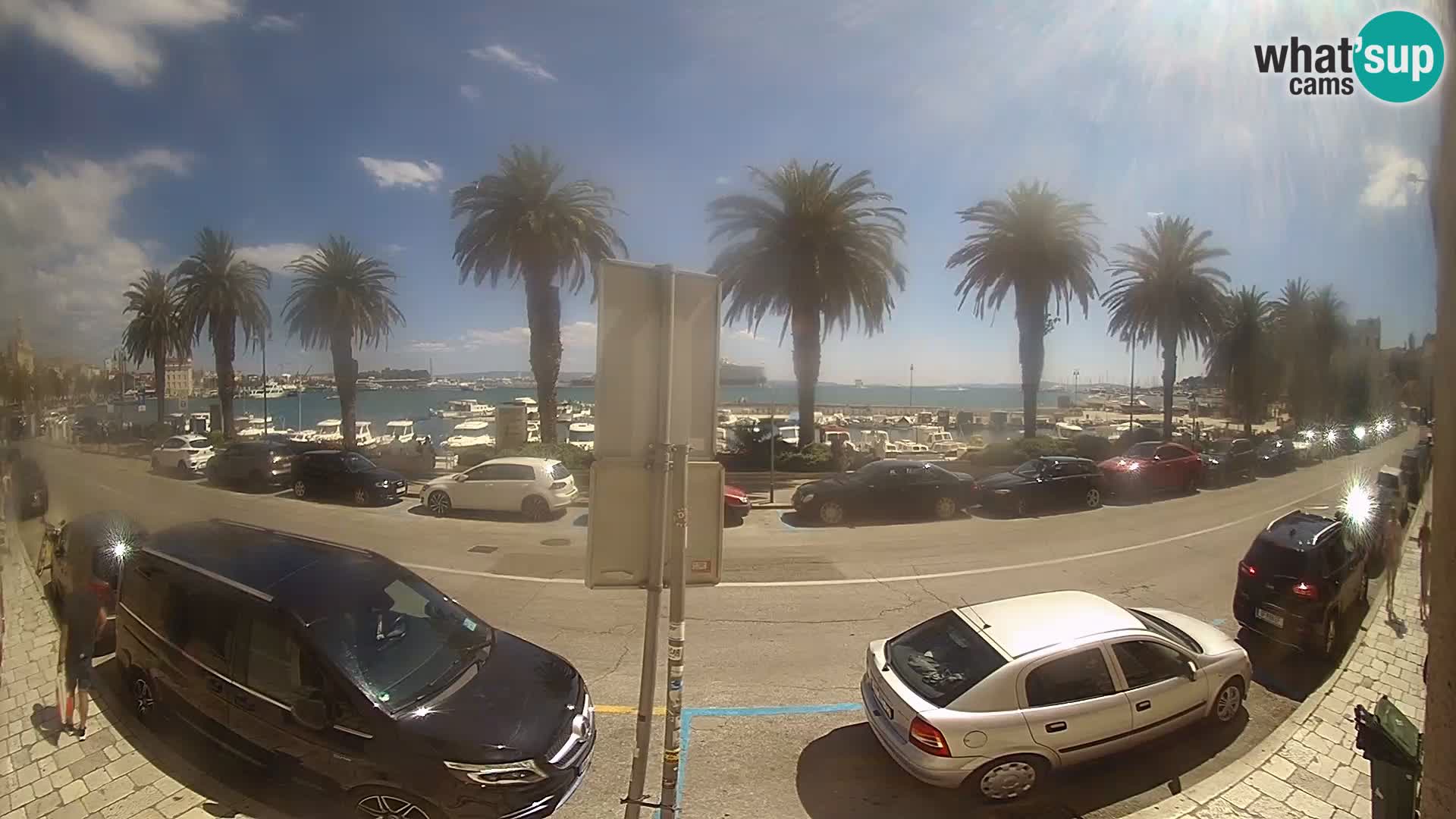 Webcam Split – Seaside Promenade