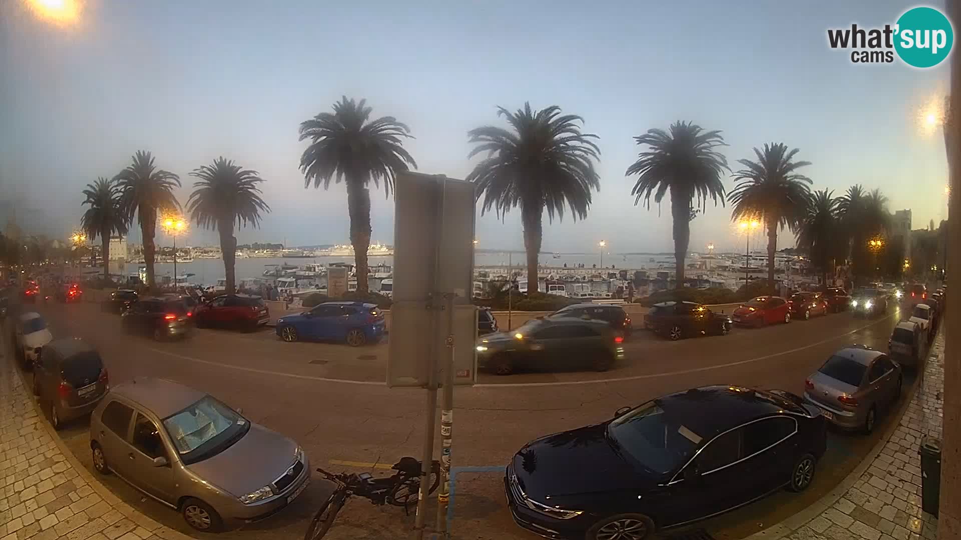 Webcam Split – Seaside Promenade