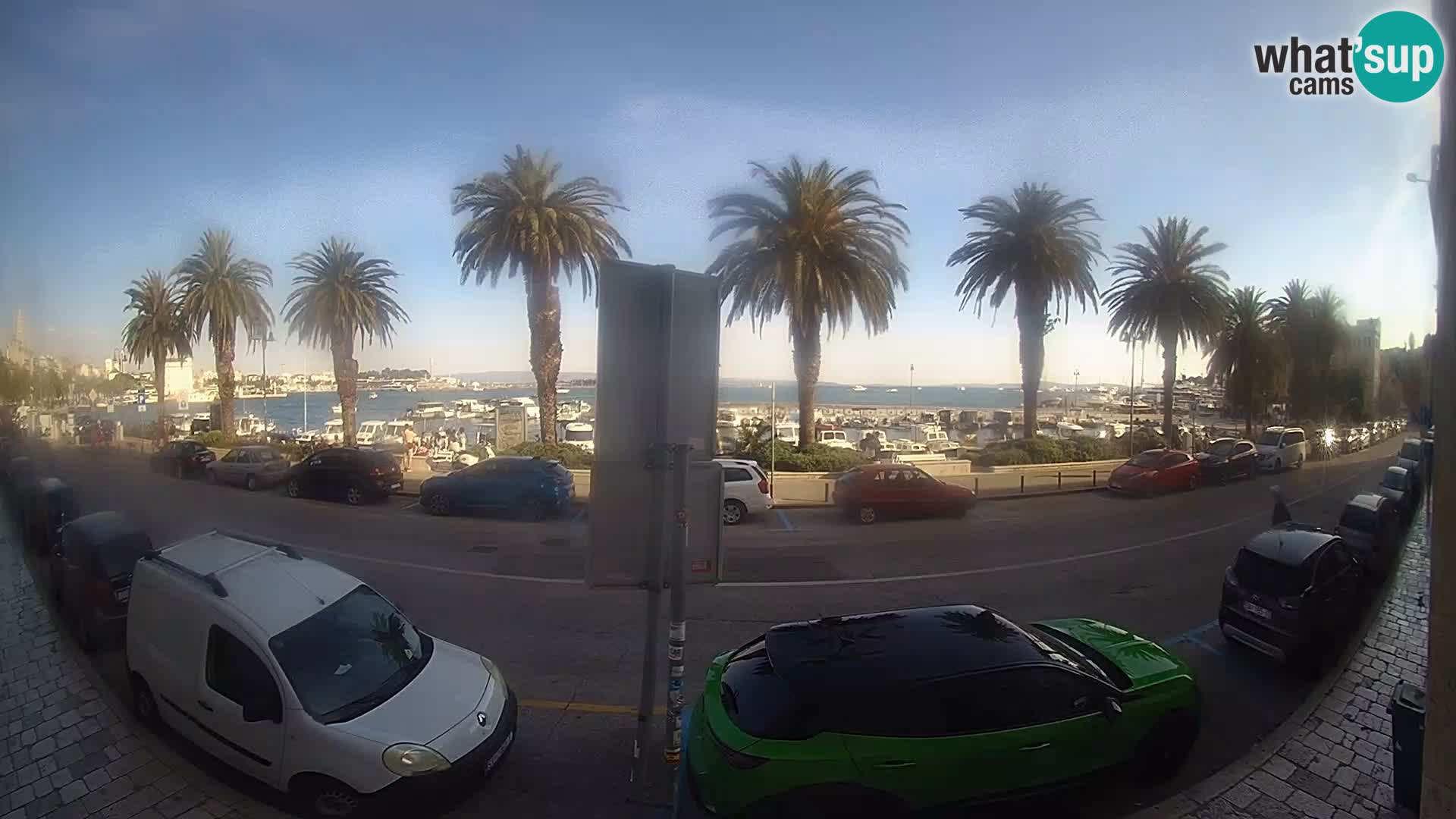 Webcam Split – Seaside Promenade