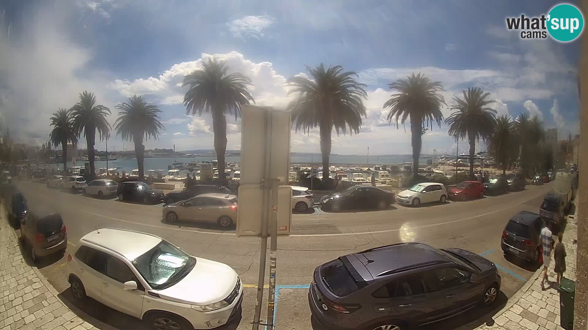 Webcam Split – Seaside Promenade