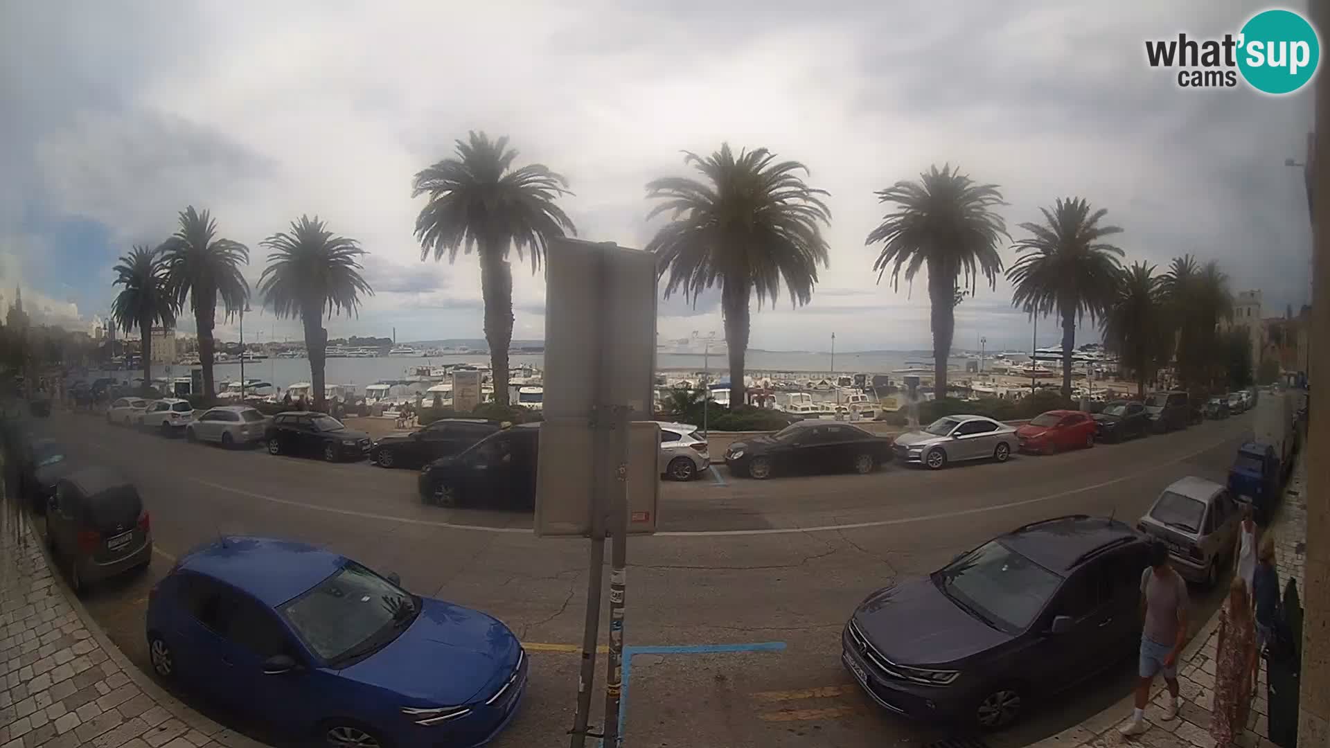 Webcam Split – Seaside Promenade