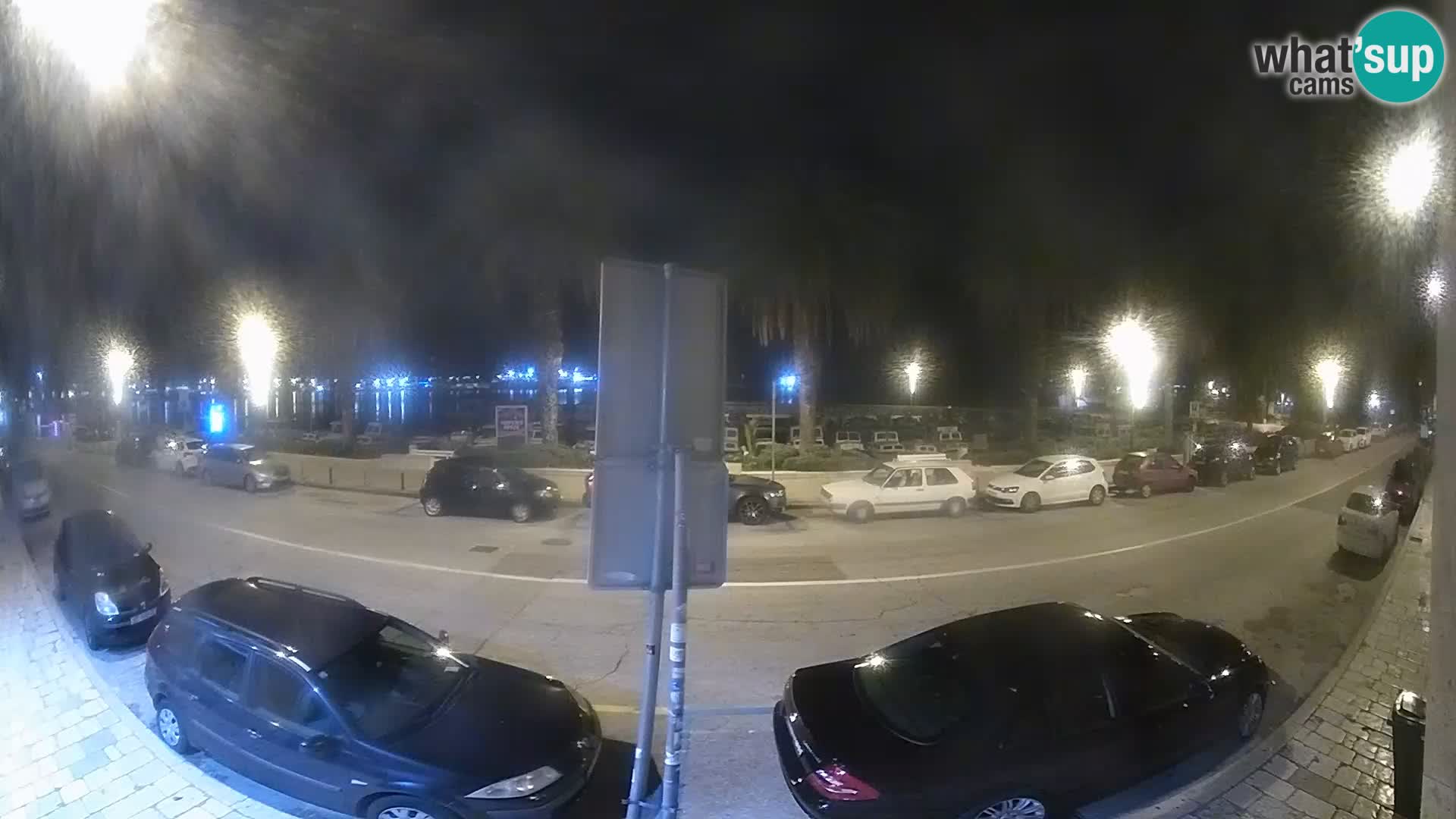 Webcam Split – Seaside Promenade