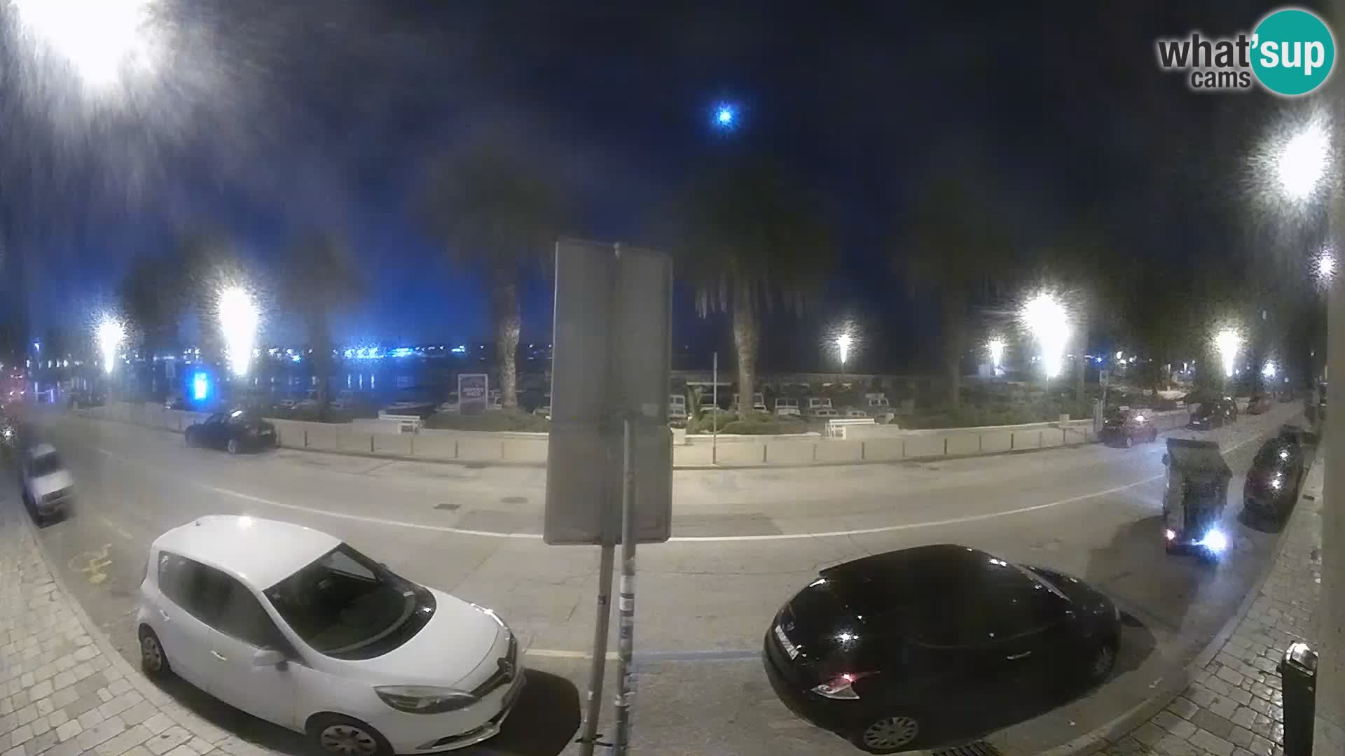 Webcam Split – Seaside Promenade