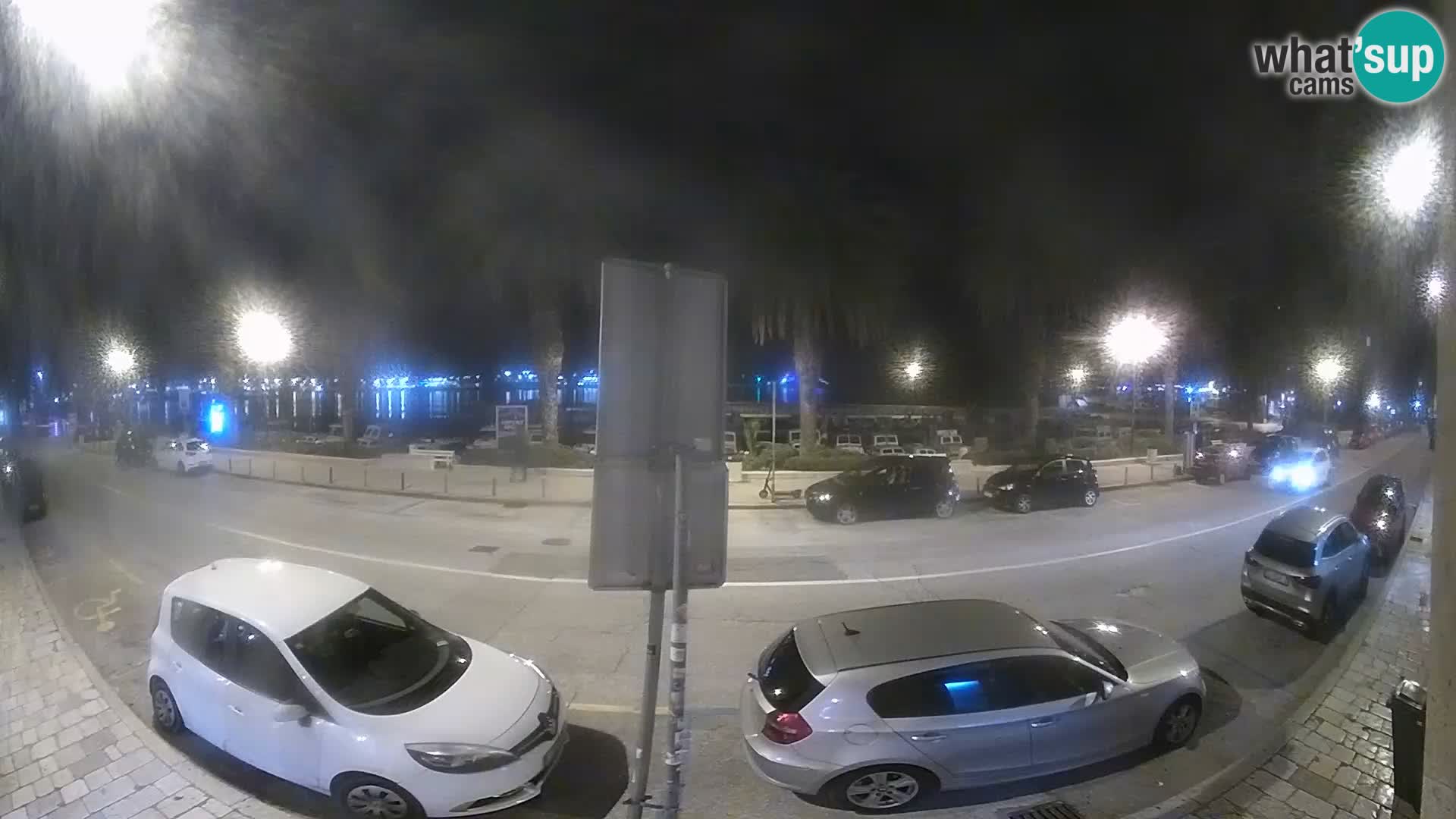Webcam Split – Seaside Promenade