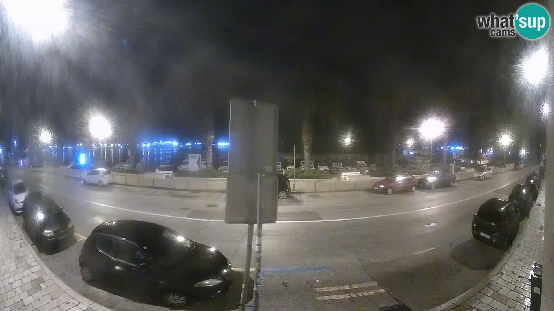 Webcam Split – Seaside Promenade