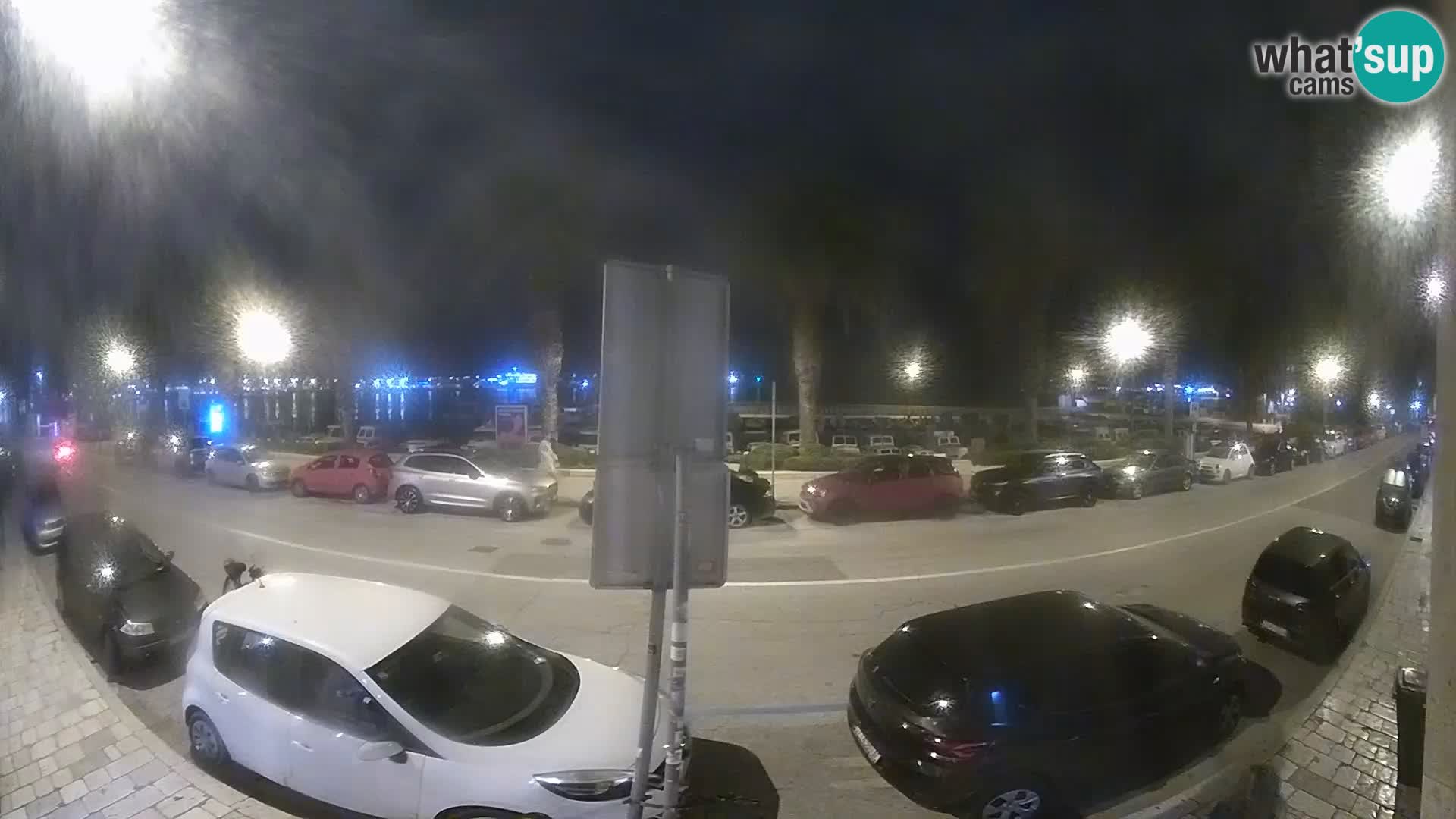 Webcam Split – Seaside Promenade