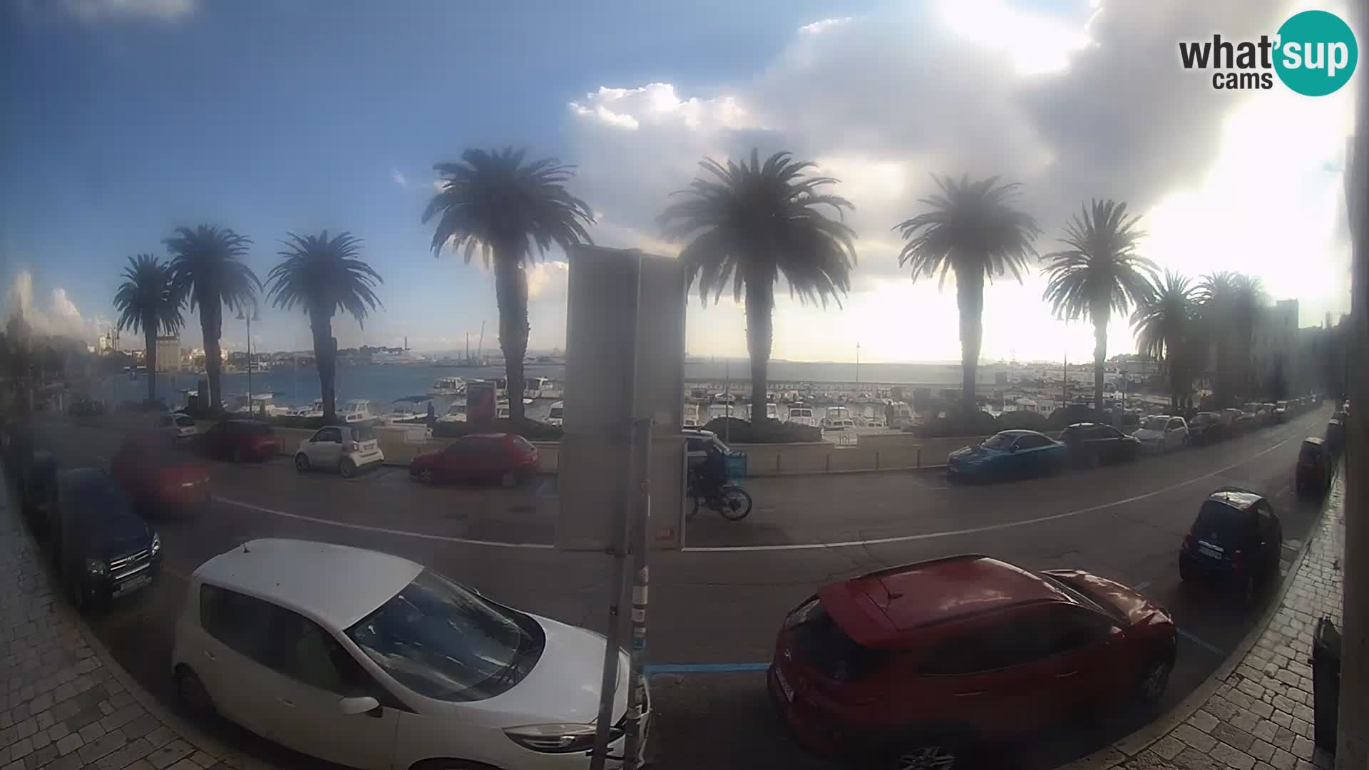 Webcam Split – Seaside Promenade