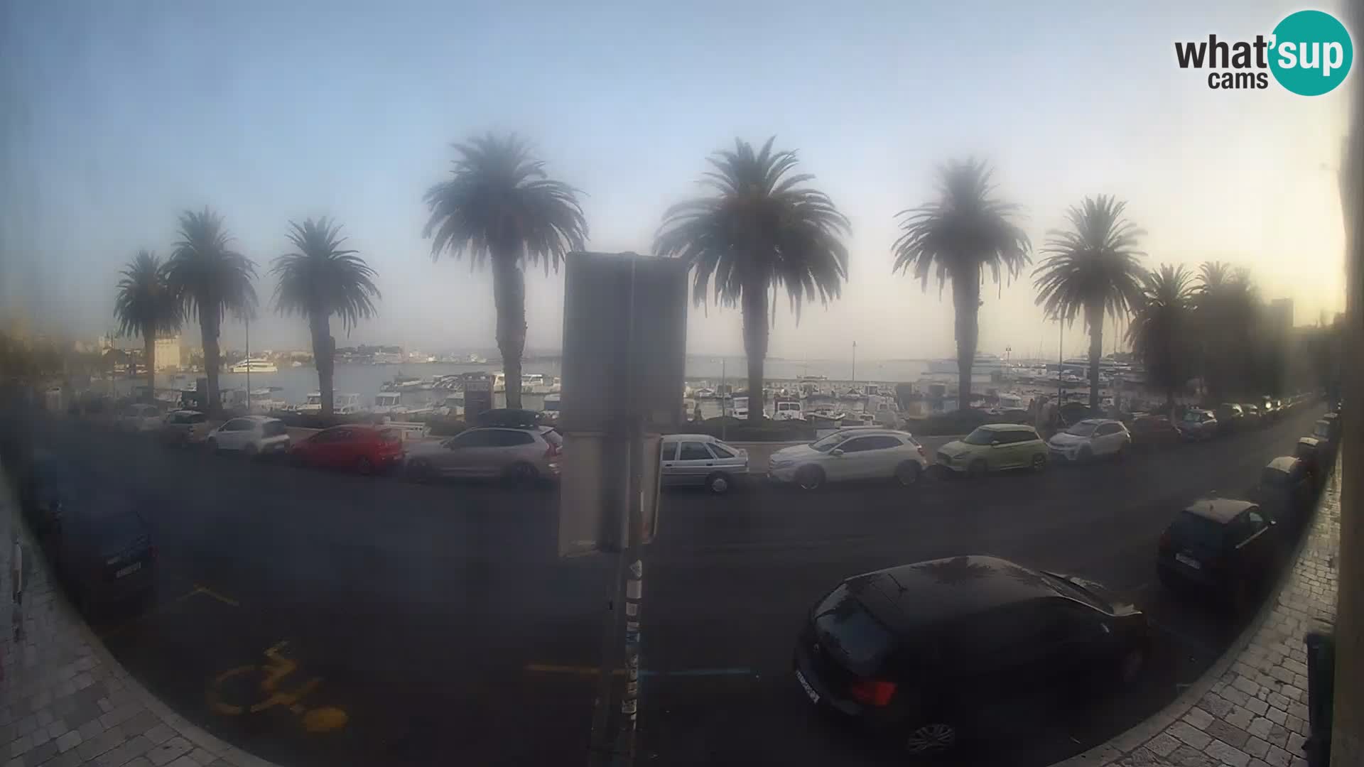 Webcam Split – Seaside Promenade