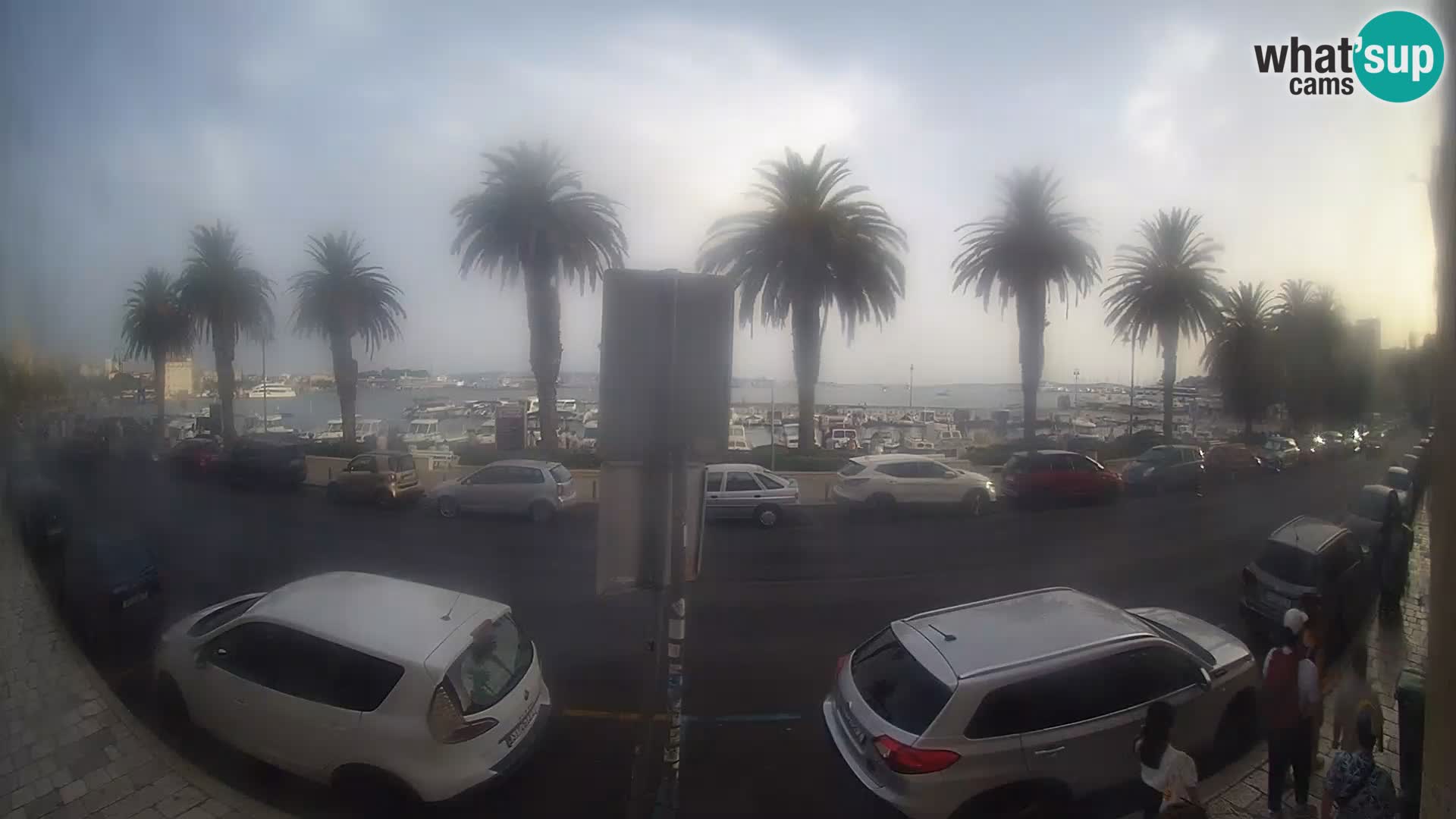Webcam Split – Seaside Promenade