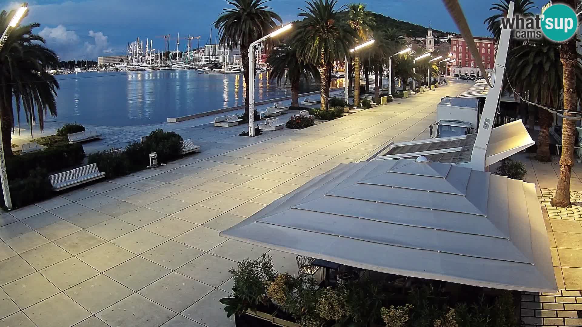 Split – pogled na splitsko rivo