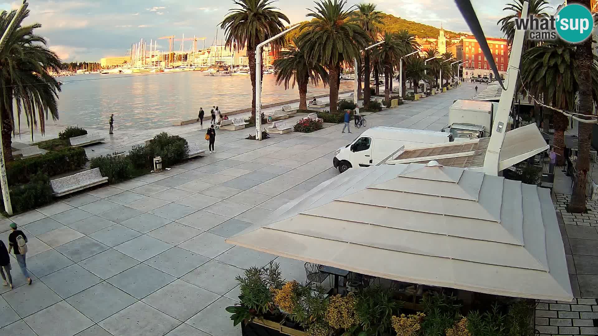 Split riva webcam