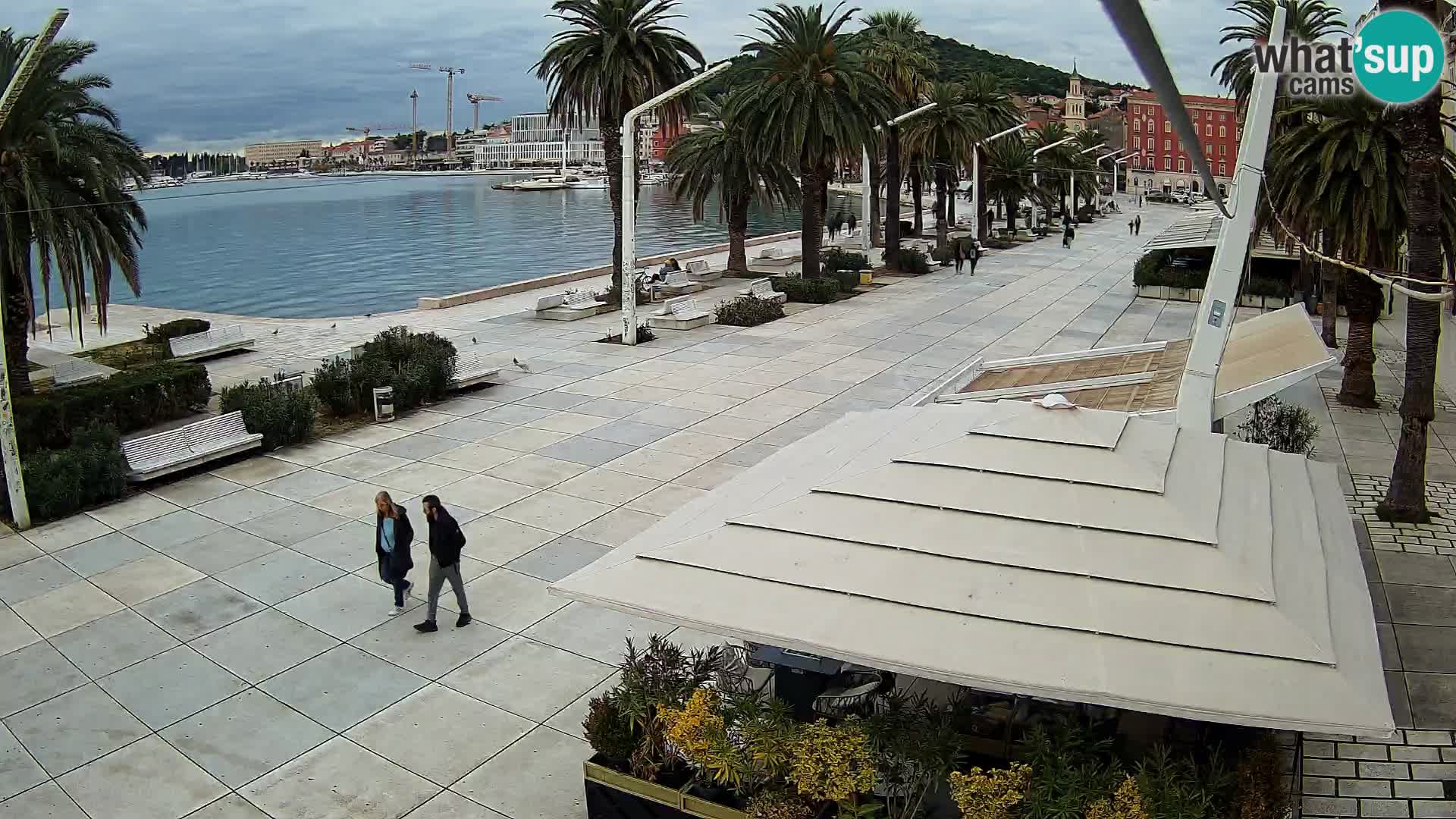 Split – pogled na splitsko rivo