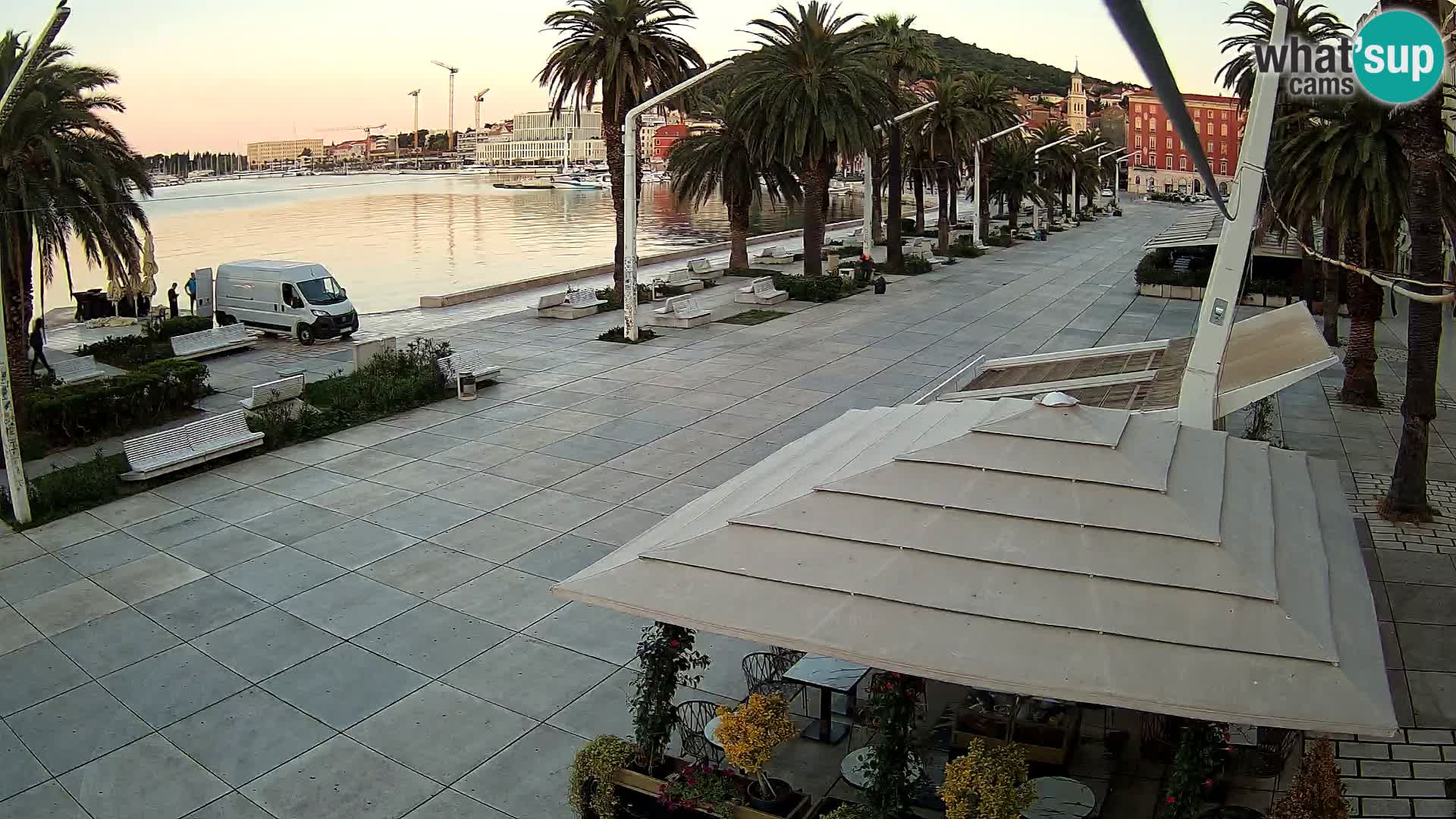 Split – pogled na splitsko rivo