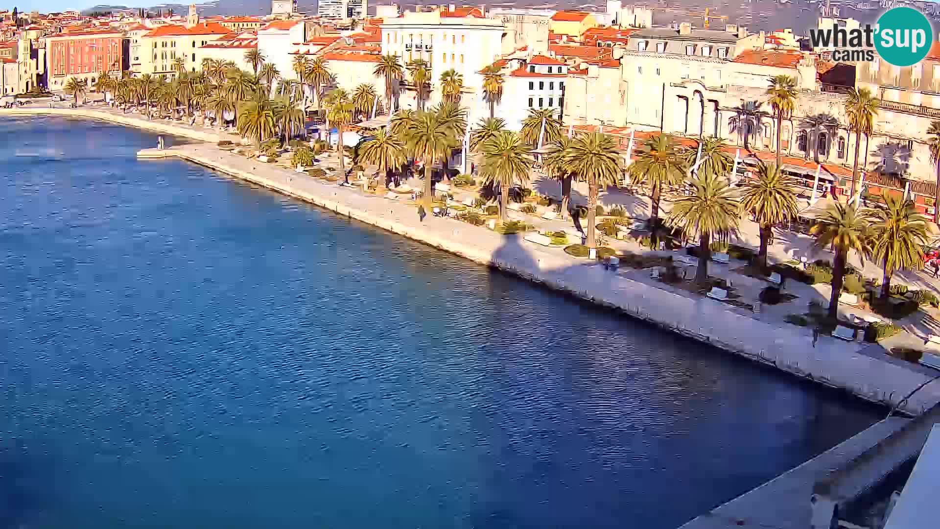 Kamera v živo Split  riva in pristanišče