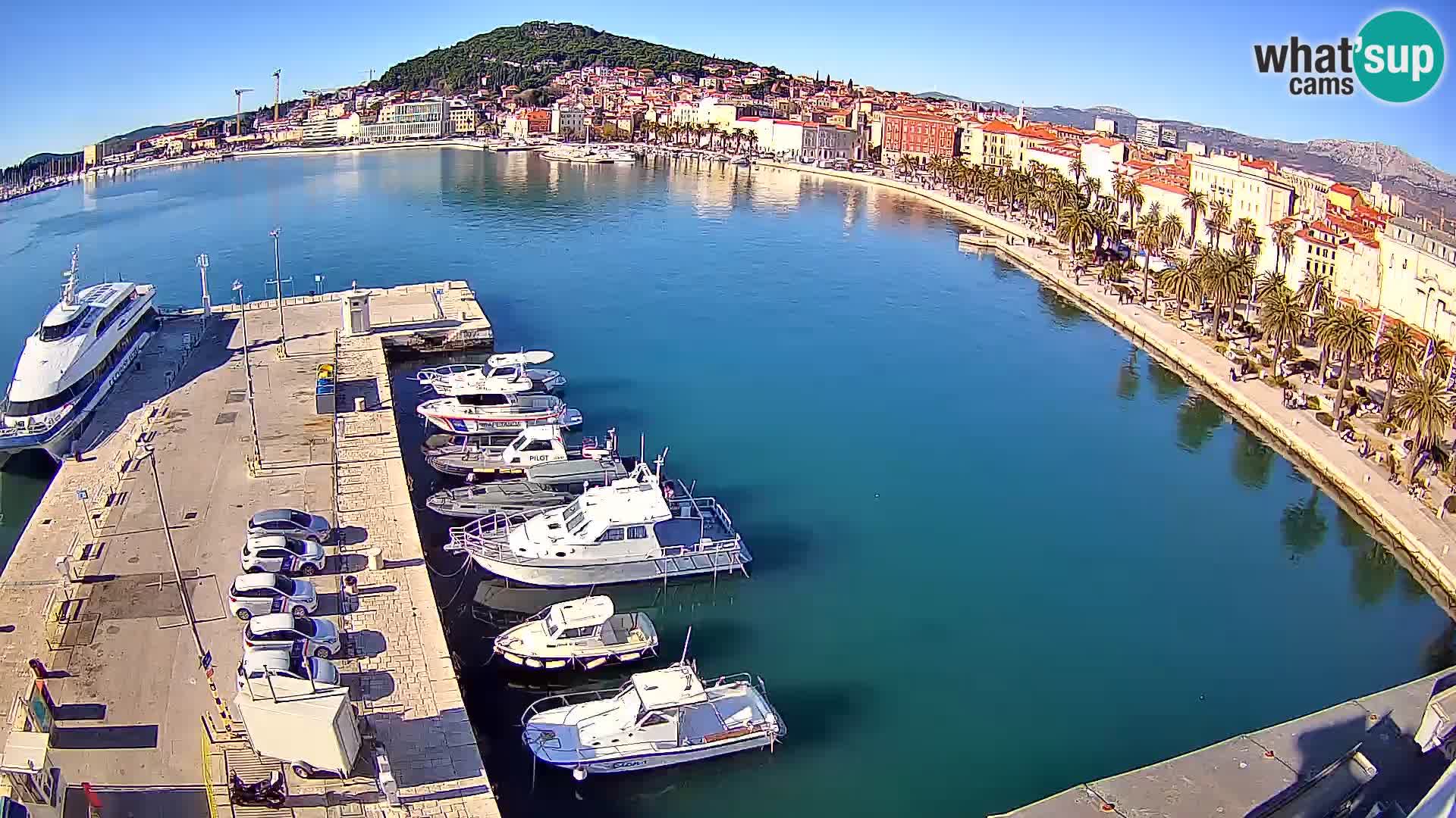 Kamera v živo Split  riva in pristanišče