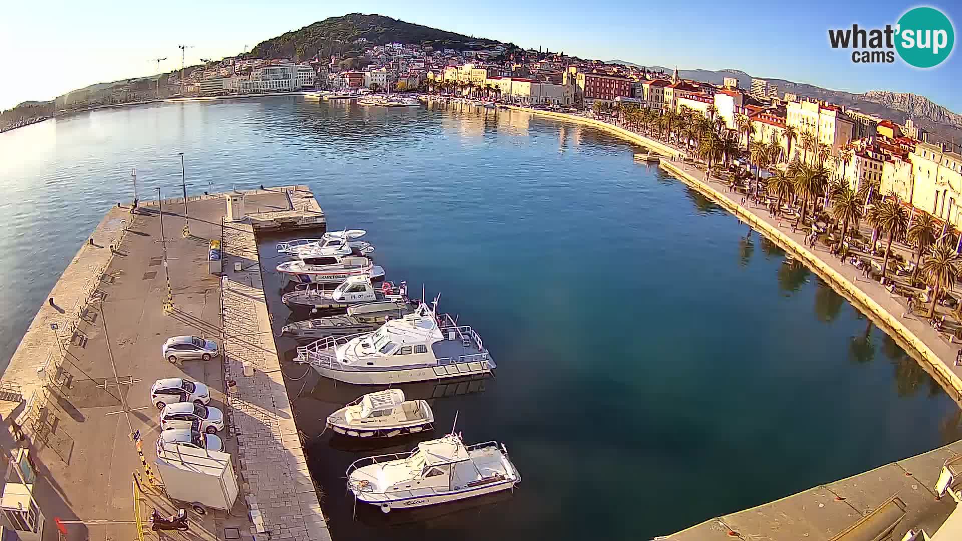 Kamera v živo Split  riva in pristanišče