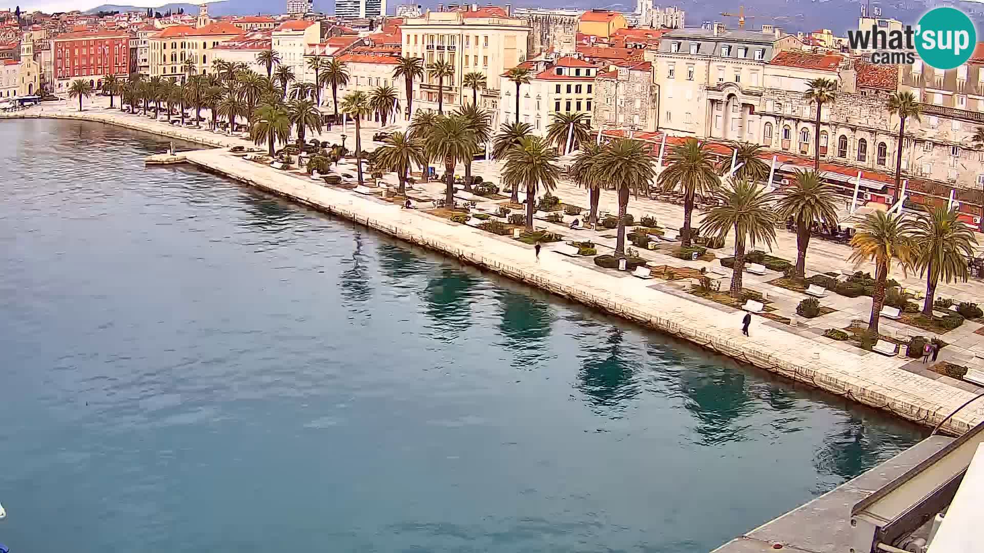 Kamera v živo Split  riva in pristanišče