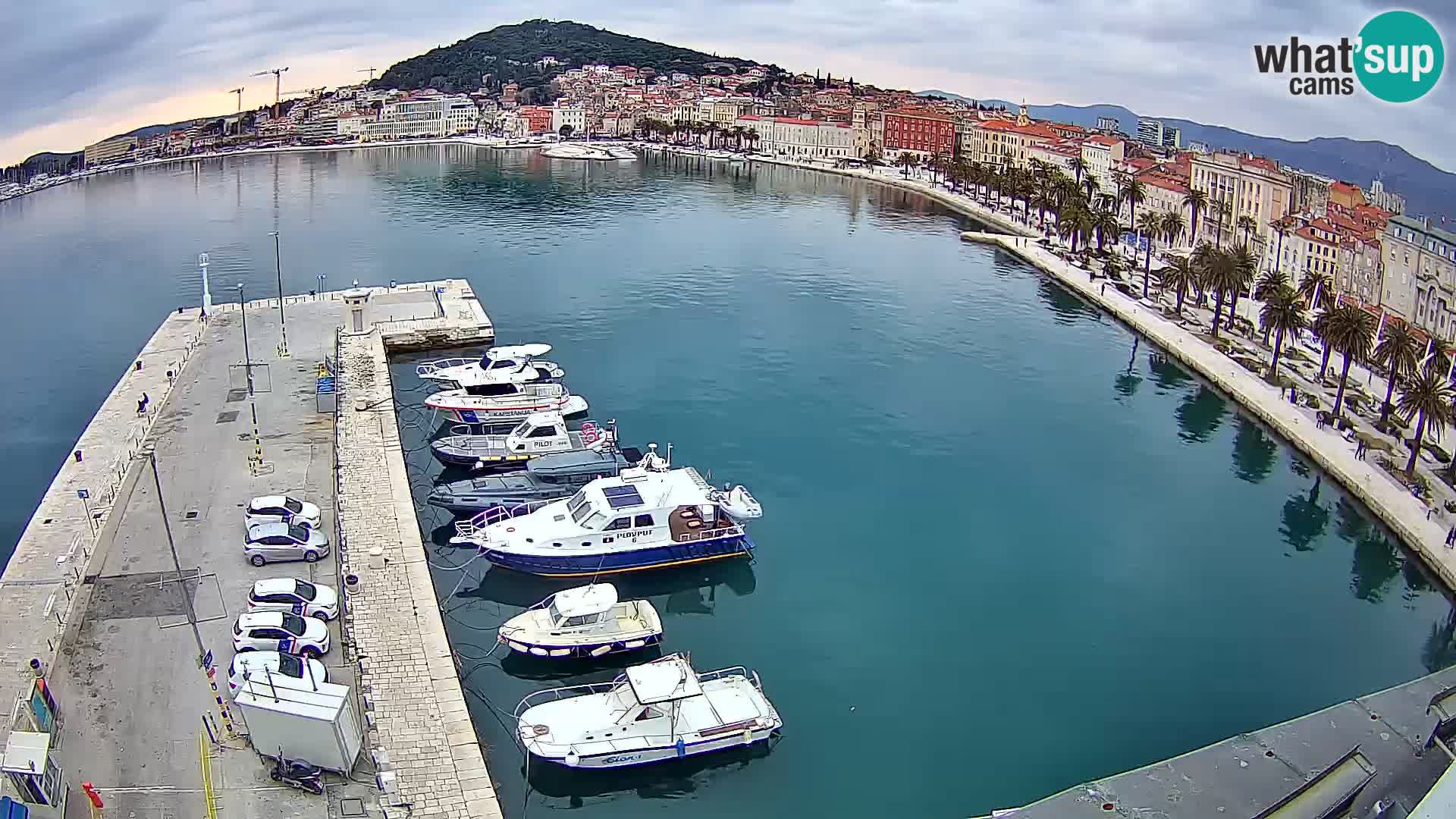 Kamera v živo Split  riva in pristanišče