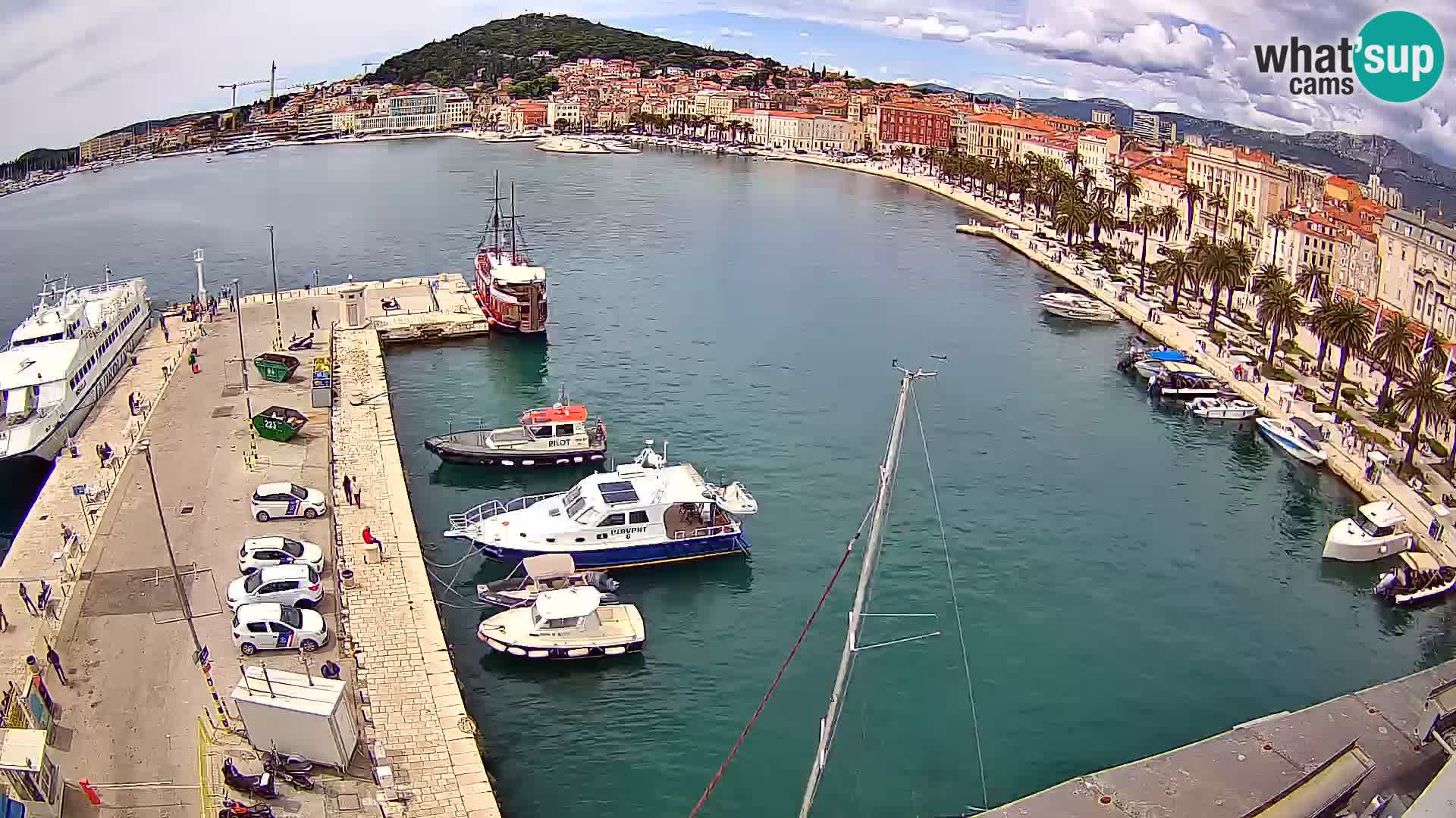 Kamera v živo Split  riva in pristanišče
