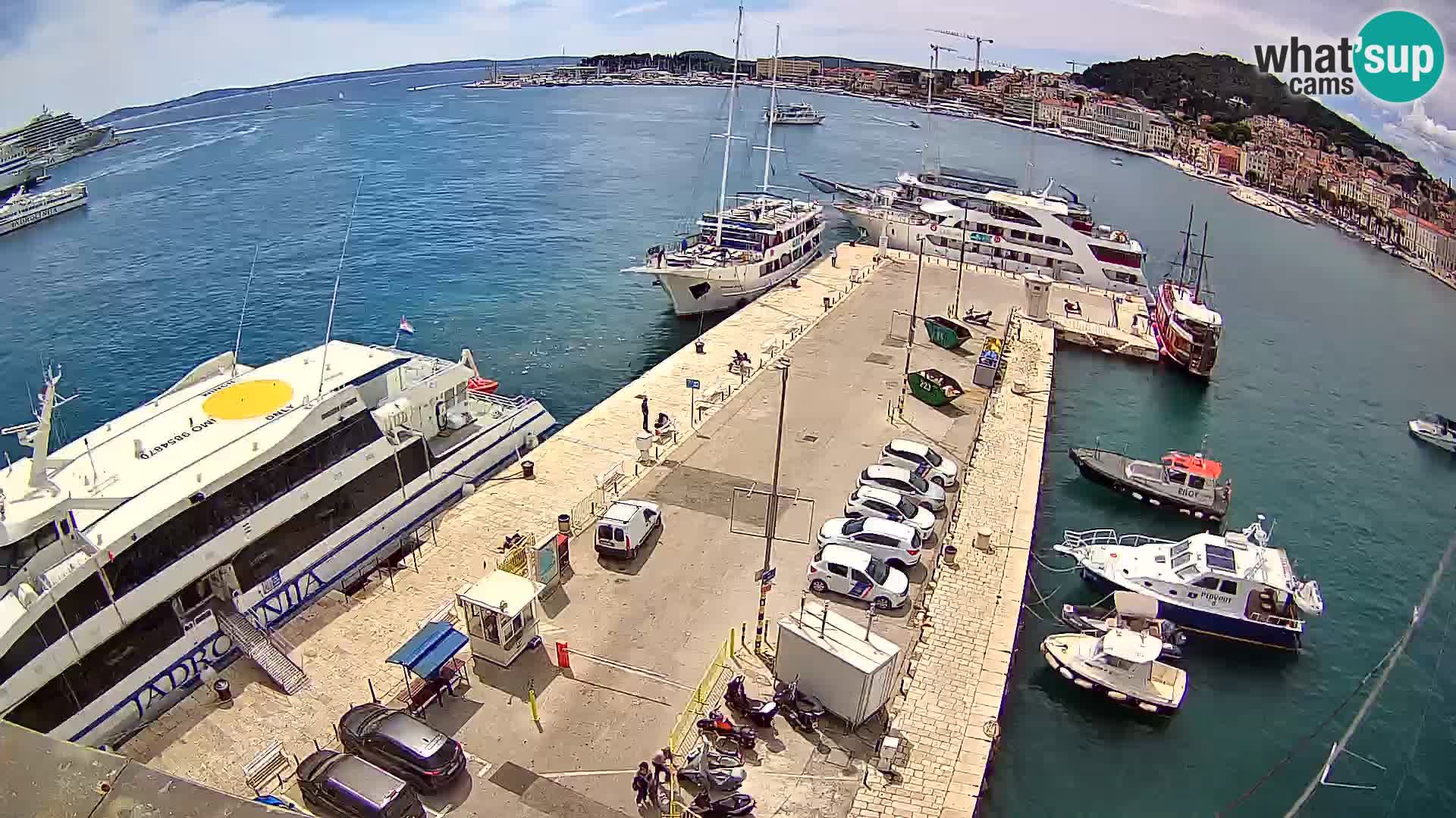 Kamera v živo Split  riva in pristanišče