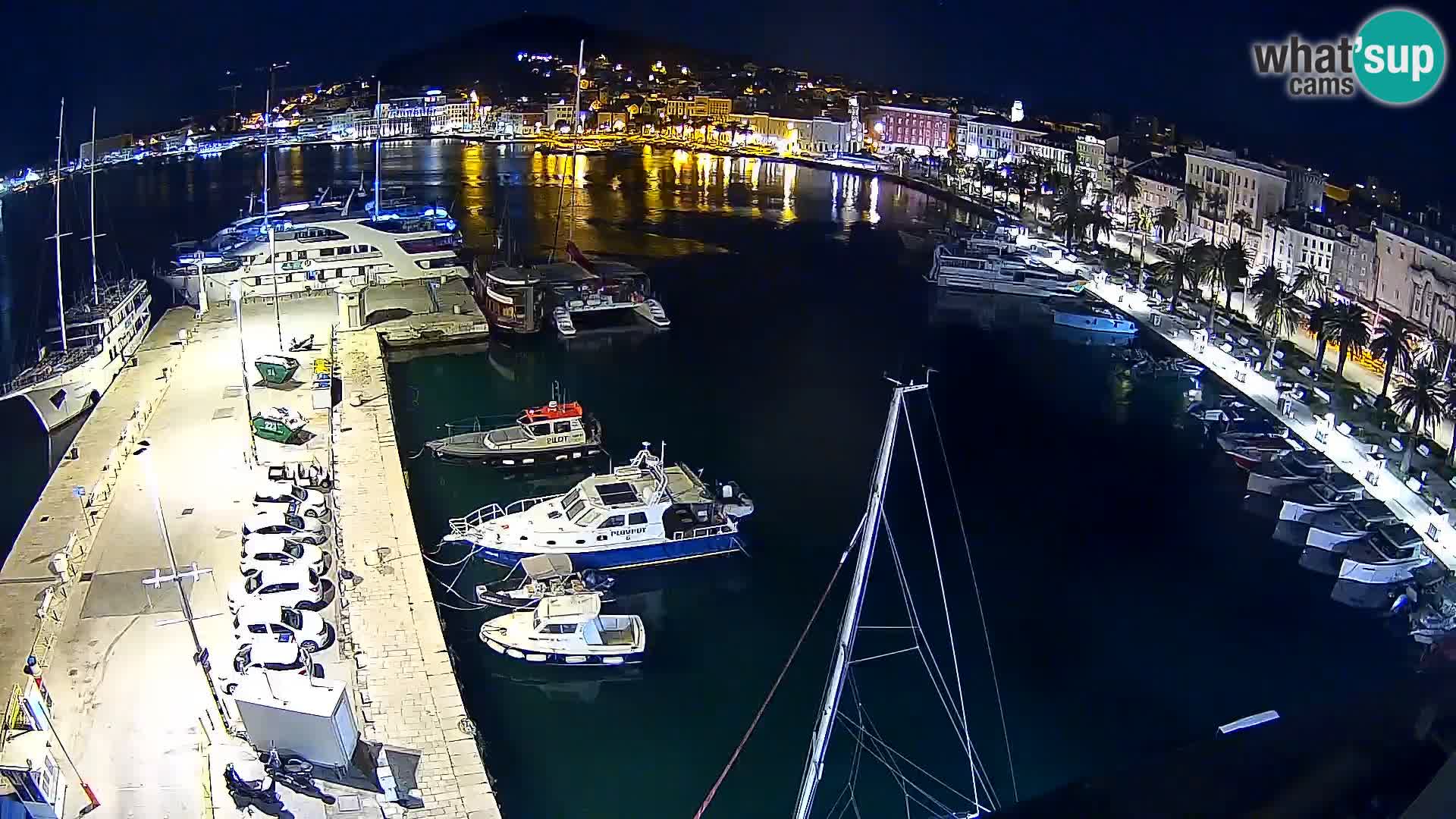 Kamera v živo Split  riva in pristanišče