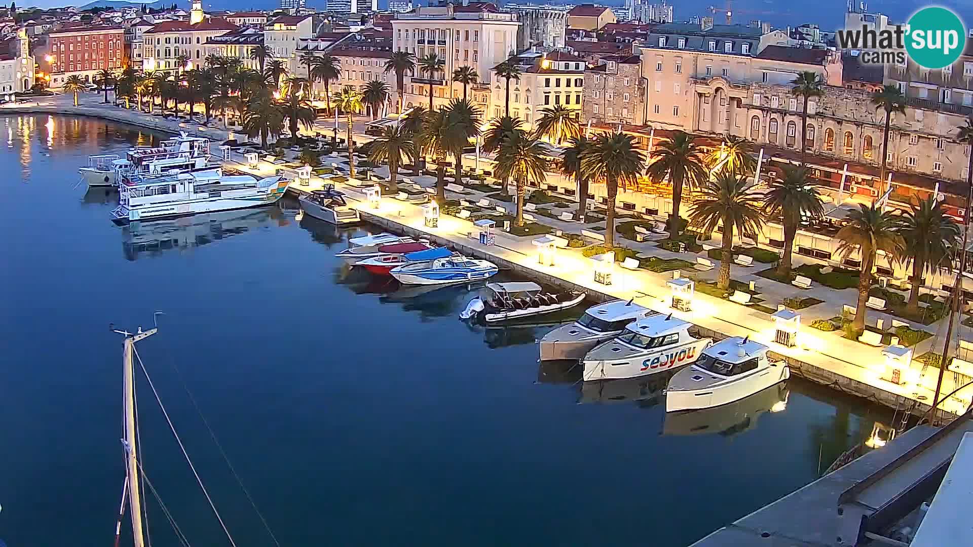 Kamera v živo Split  riva in pristanišče