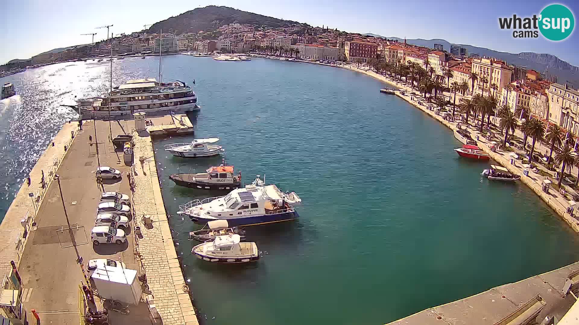 Kamera v živo Split  riva in pristanišče