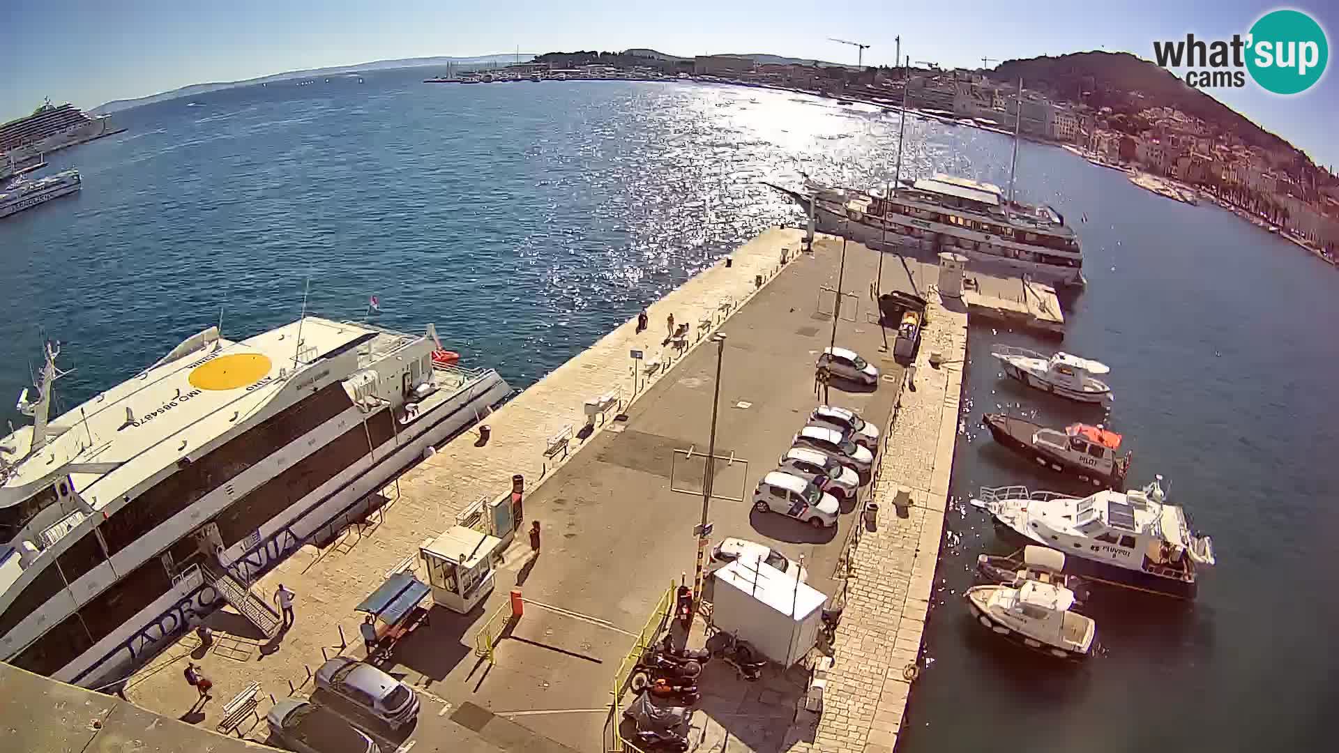 Kamera v živo Split  riva in pristanišče