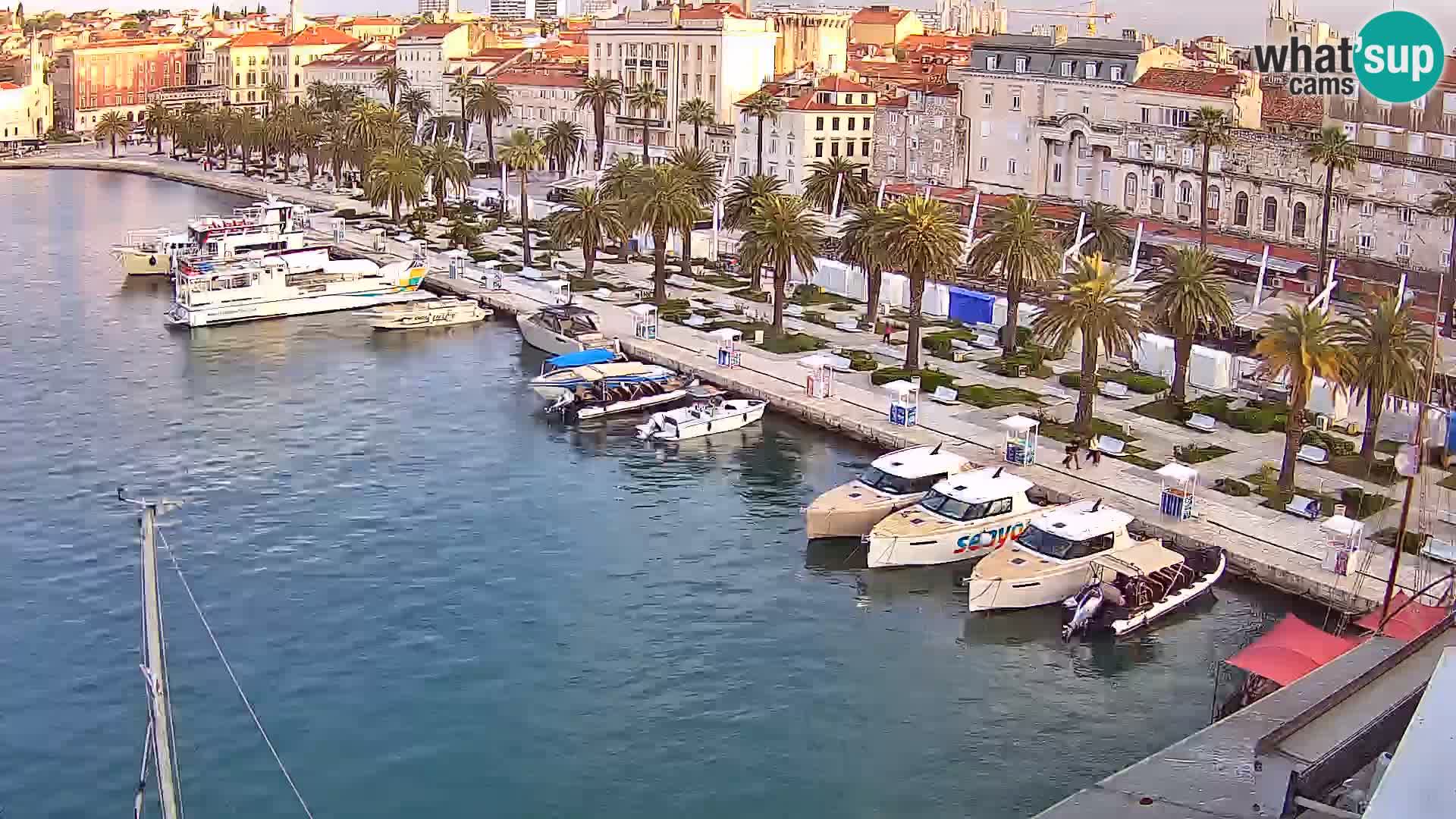Kamera v živo Split  riva in pristanišče