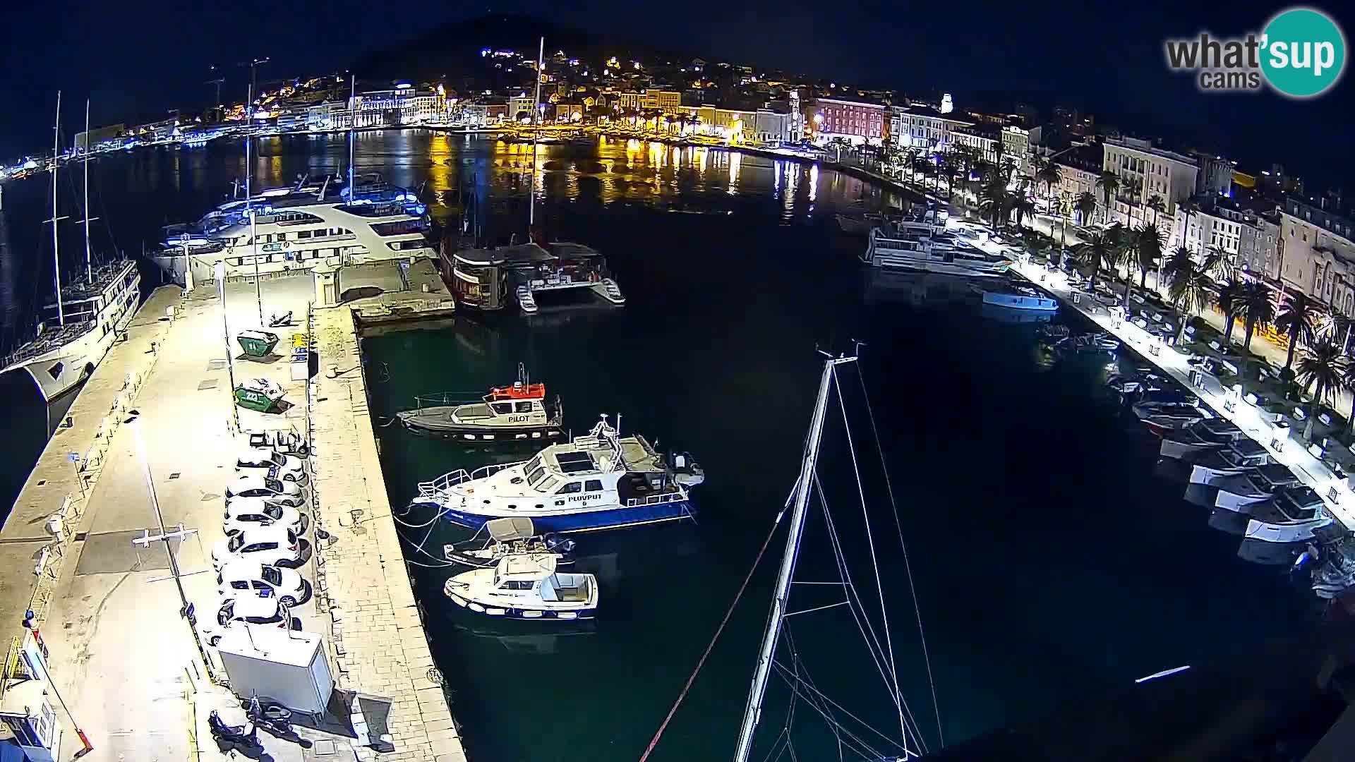 Kamera v živo Split  riva in pristanišče