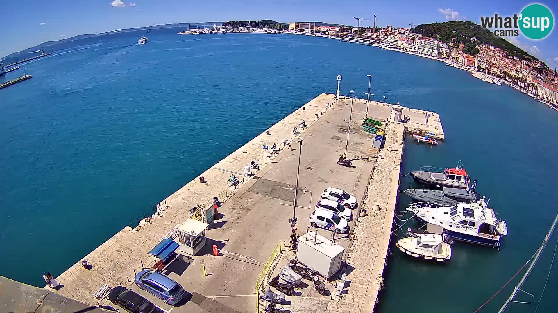 Kamera v živo Split  riva in pristanišče
