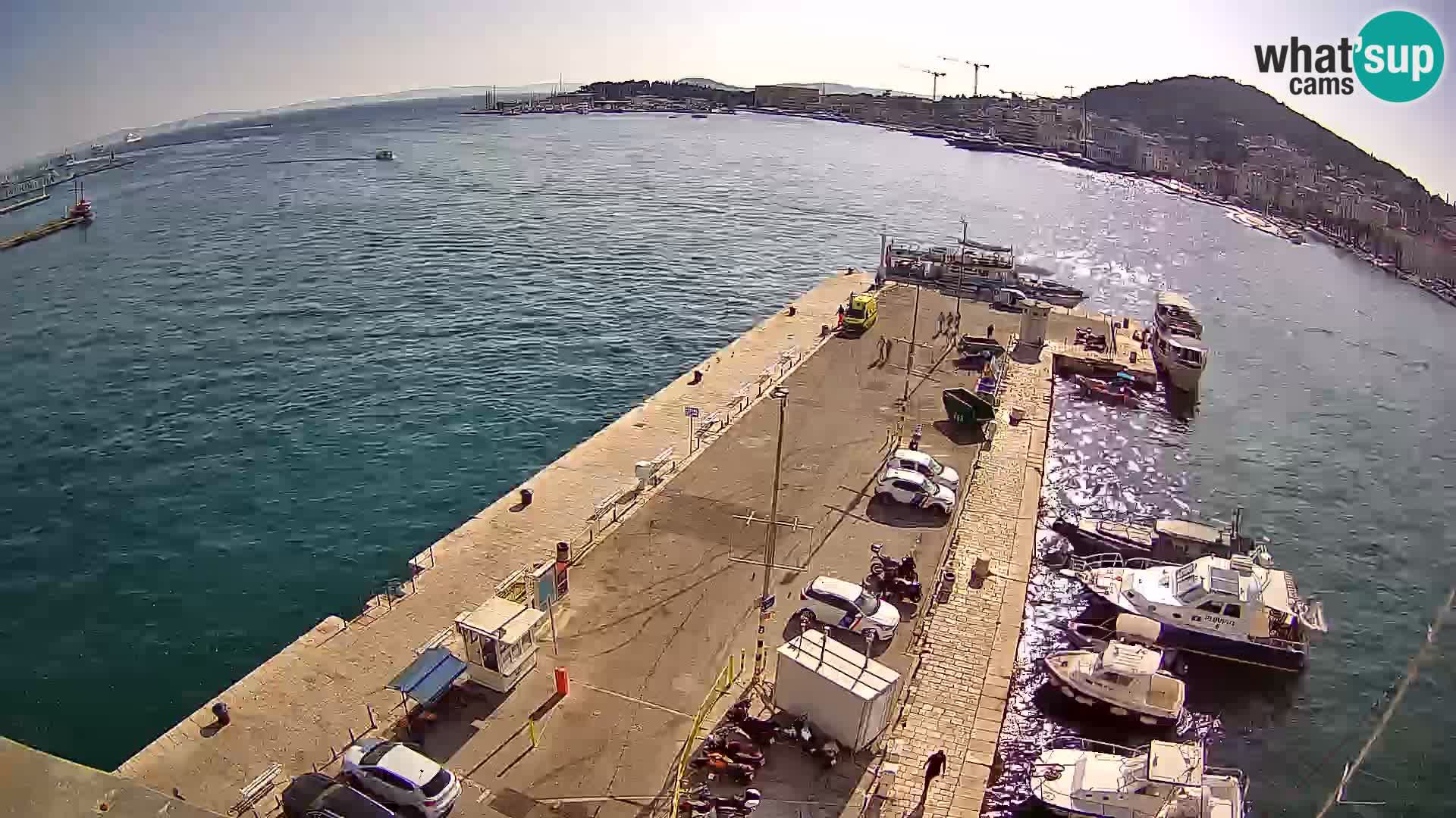 Kamera v živo Split  riva in pristanišče